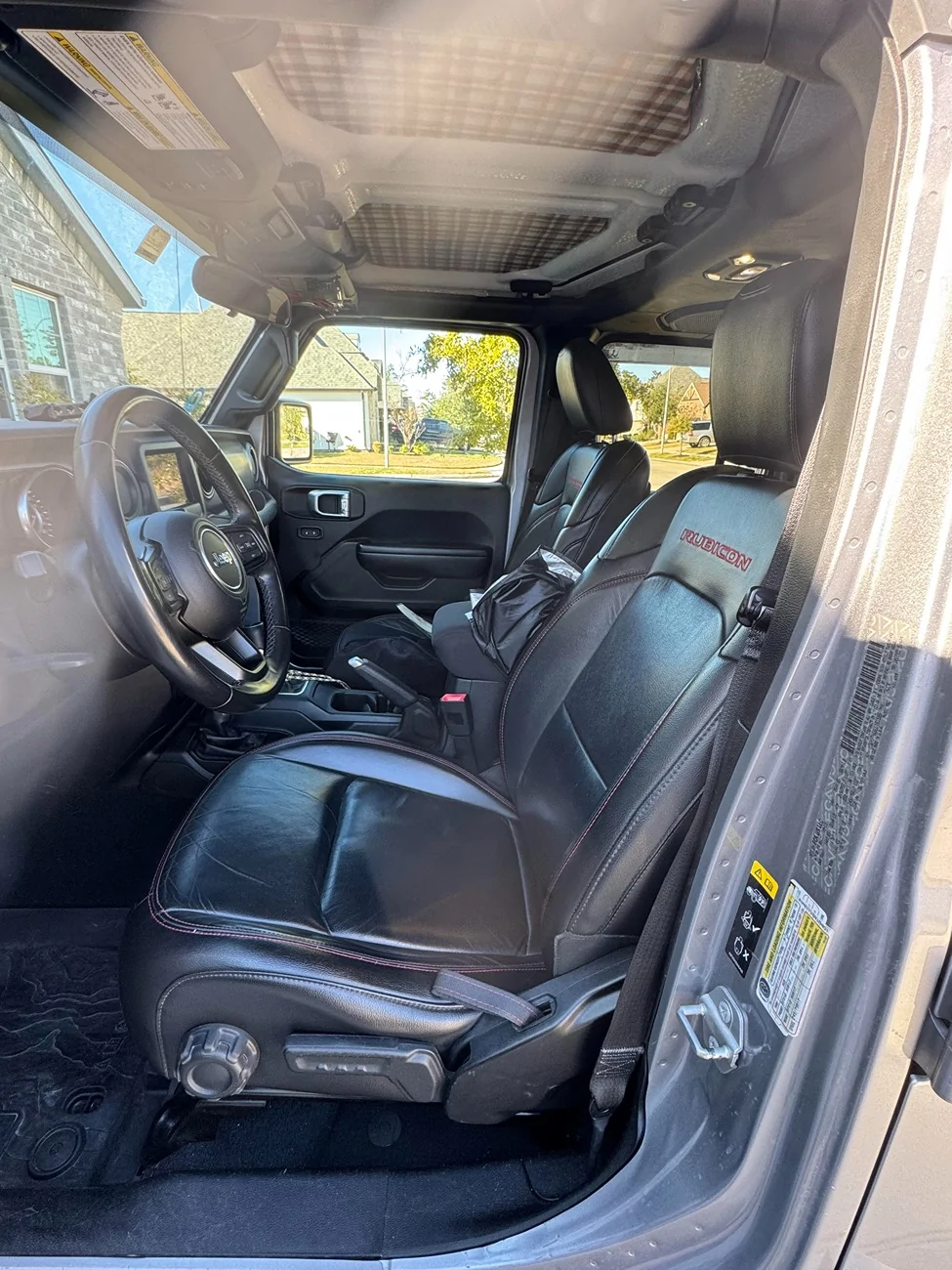 Jeep Gladiator [FOR SALE] 2020 Sport S - Mopar Lift/Fox Shocks, 35s, RockHard Sliders, Wireless Carplay - $25,000 Headliner