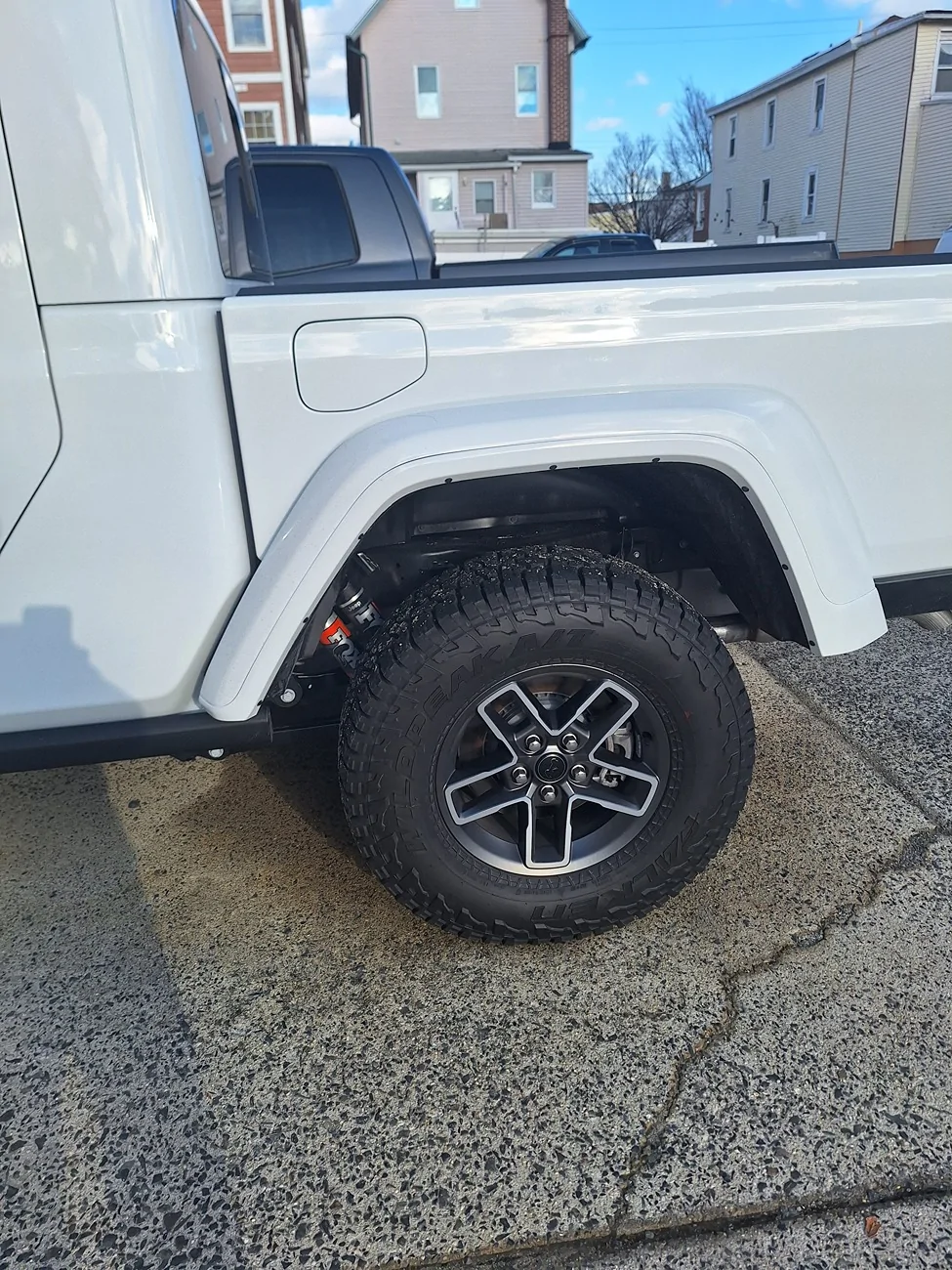Jeep Gladiator Painted fender flares on gladiator mojave 20260119_150120