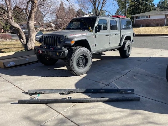 Jeep Gladiator FREE Factory Rubicon Sliders/Rock Rails off 2021 Rubicon slide1