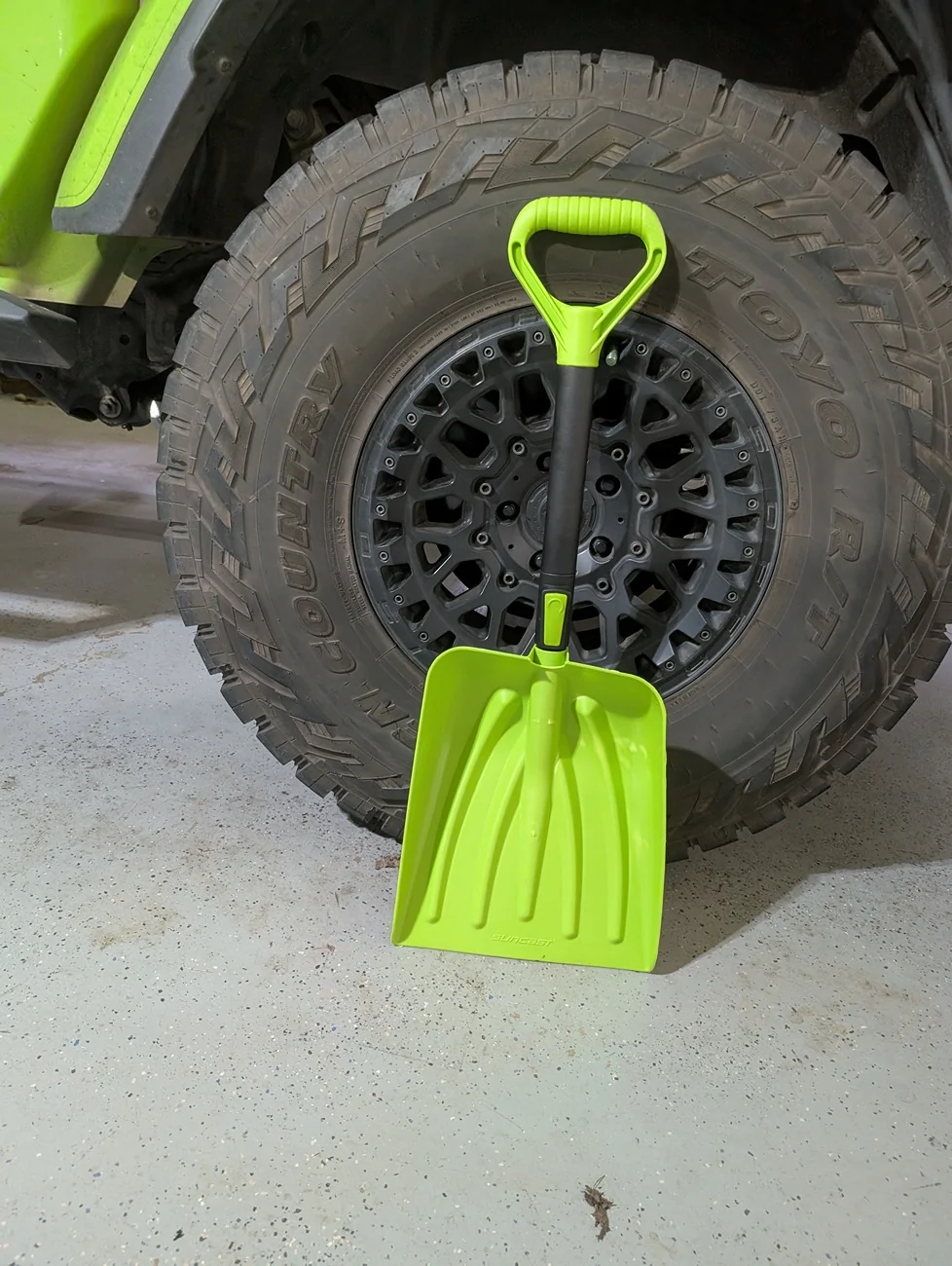 Jeep Gladiator 🪏 Snow Shovel 1000004274