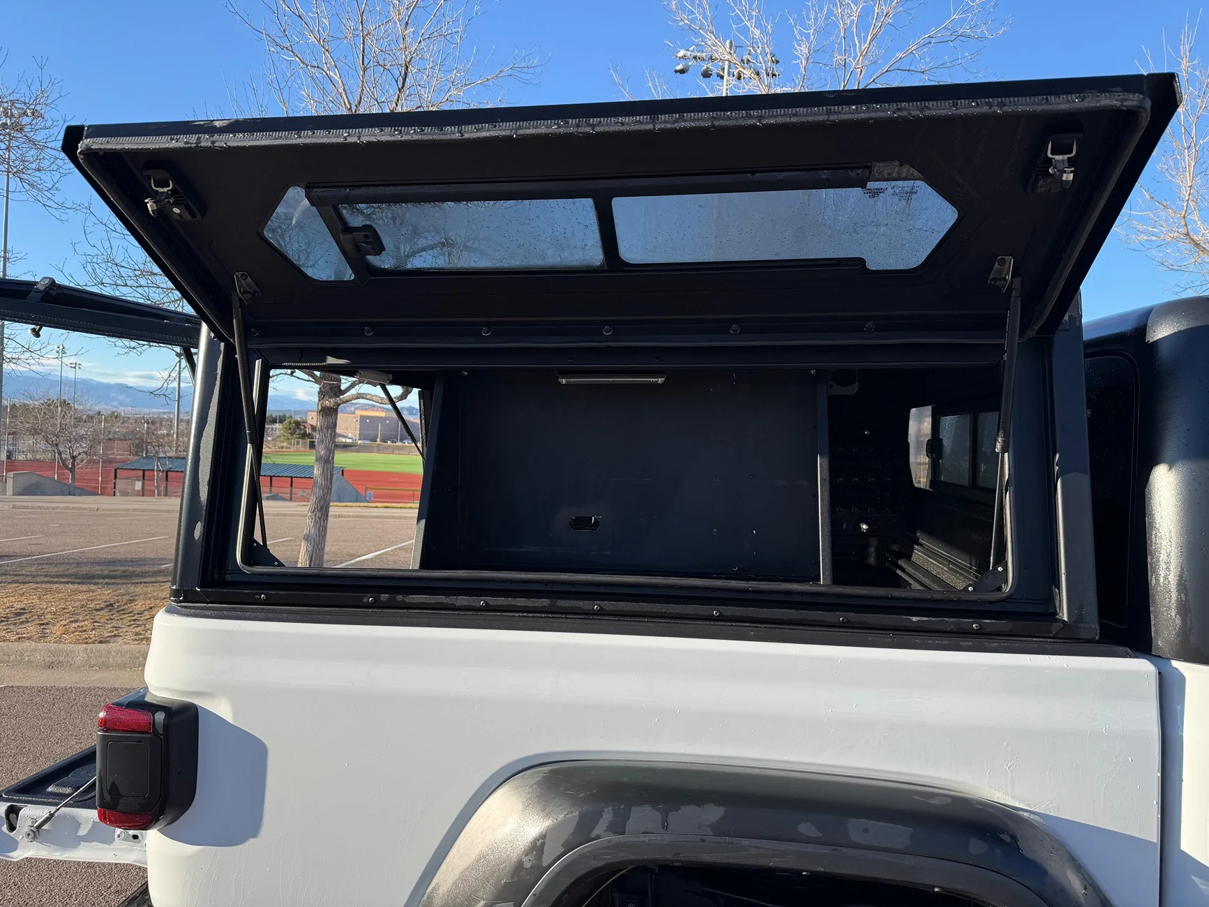 Jeep Gladiator Alu Cab contour canopy, 23Zero armadillo A3 tent IMG_2536