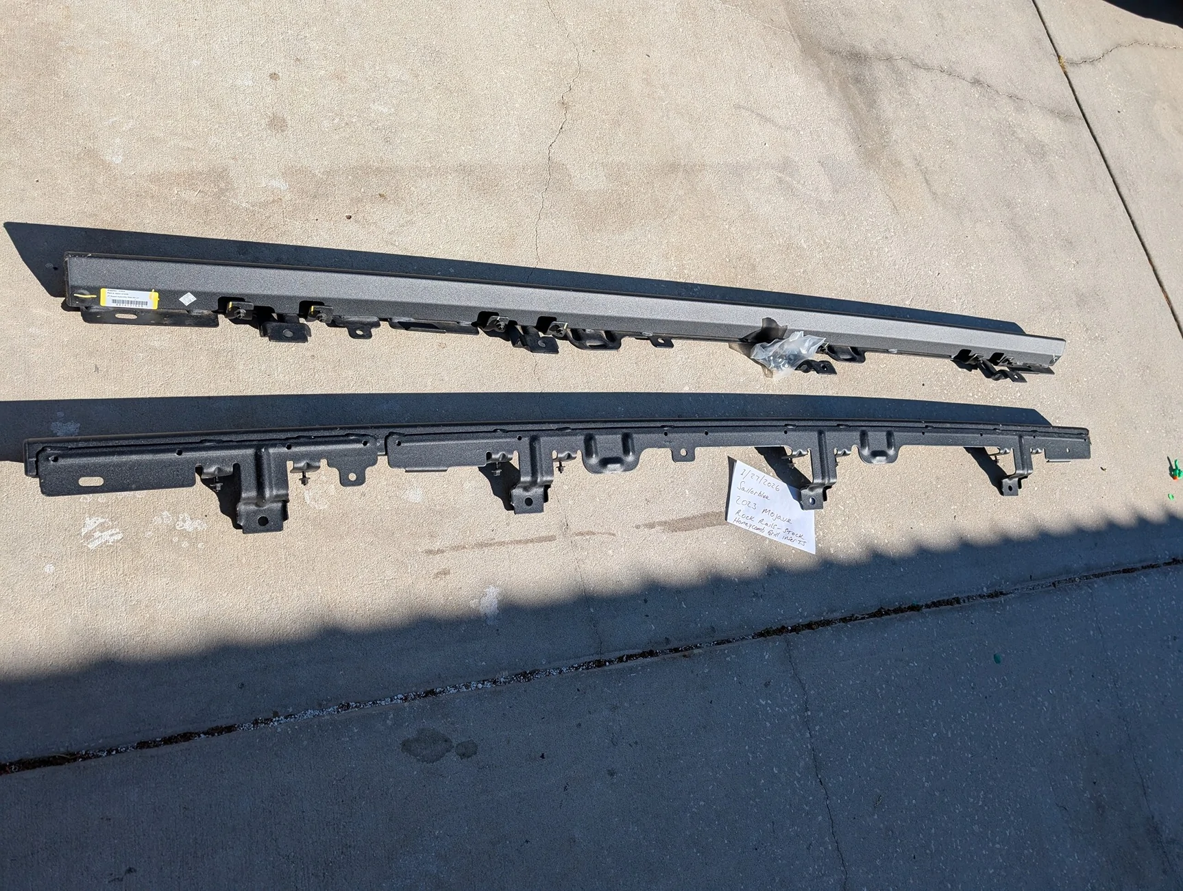 Jeep Gladiator 2023 stock rock rails PXL_20260127_152554450.MP