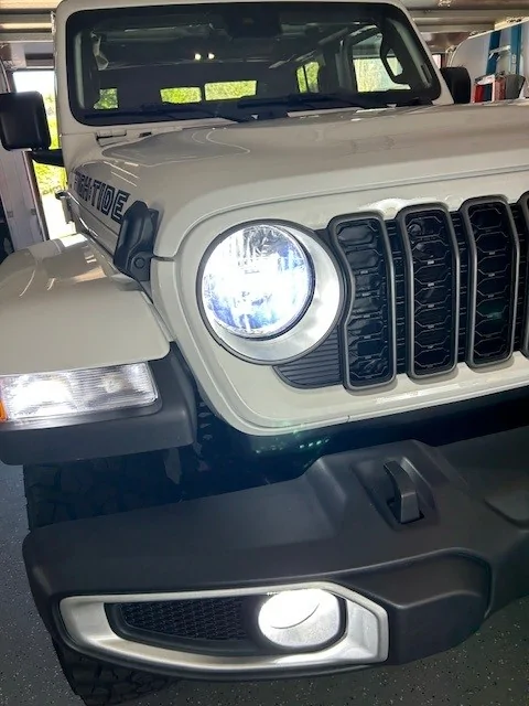 Jeep Gladiator Lasfit LS Plus H13 LEDs in 2025 Gladiator – Plug and Play - also JScan Settings Included After