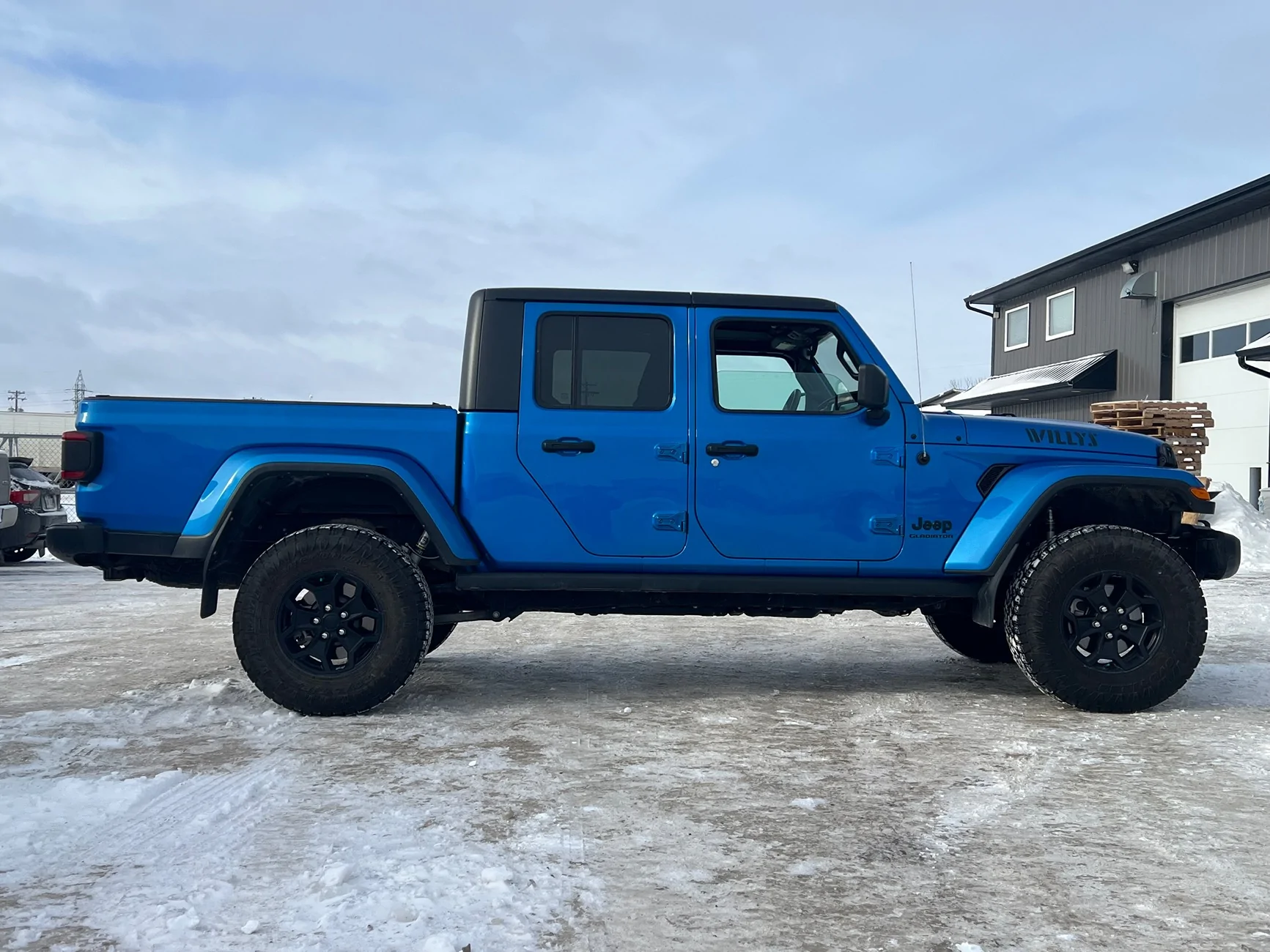 Jeep Gladiator Opinions on lift kits for 2021 JT willys IMG_3541
