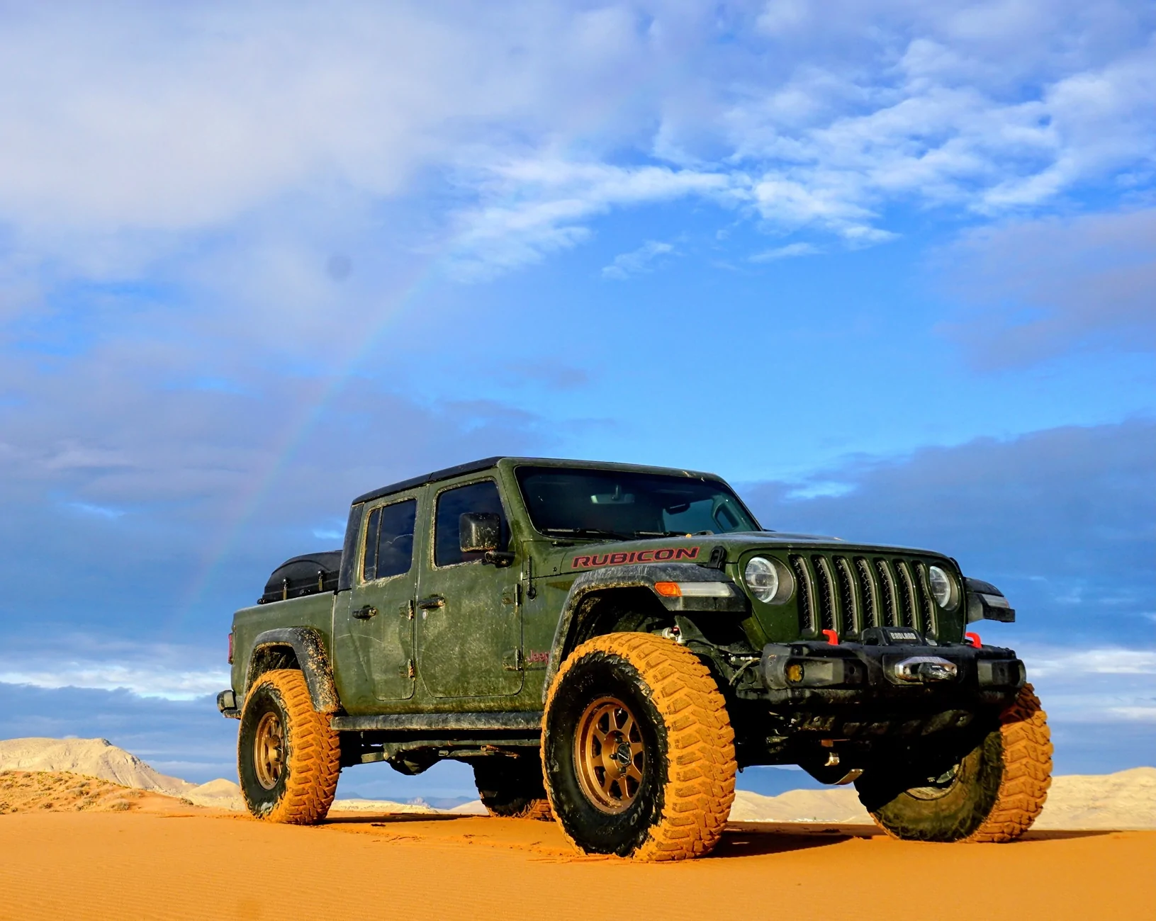 Jeep Gladiator Bent Axle or Blown Ball Joints/ Hub Bearing? DSC01957~2