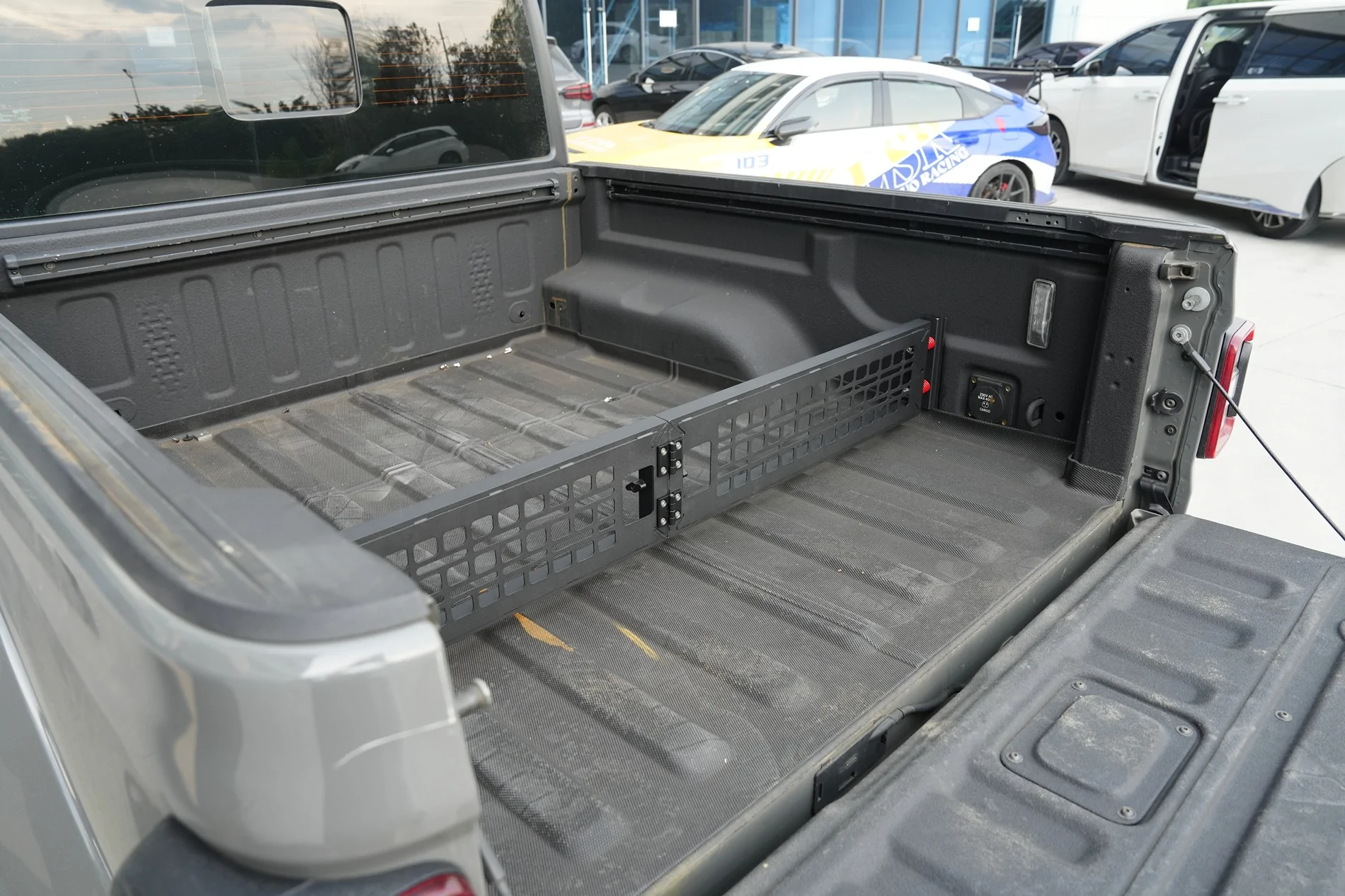 Jeep Gladiator Tecbaba Truck Bed Divider Promotion Event! | 20%OFF | PROMOCODE:H26CTIHN _DSC5694