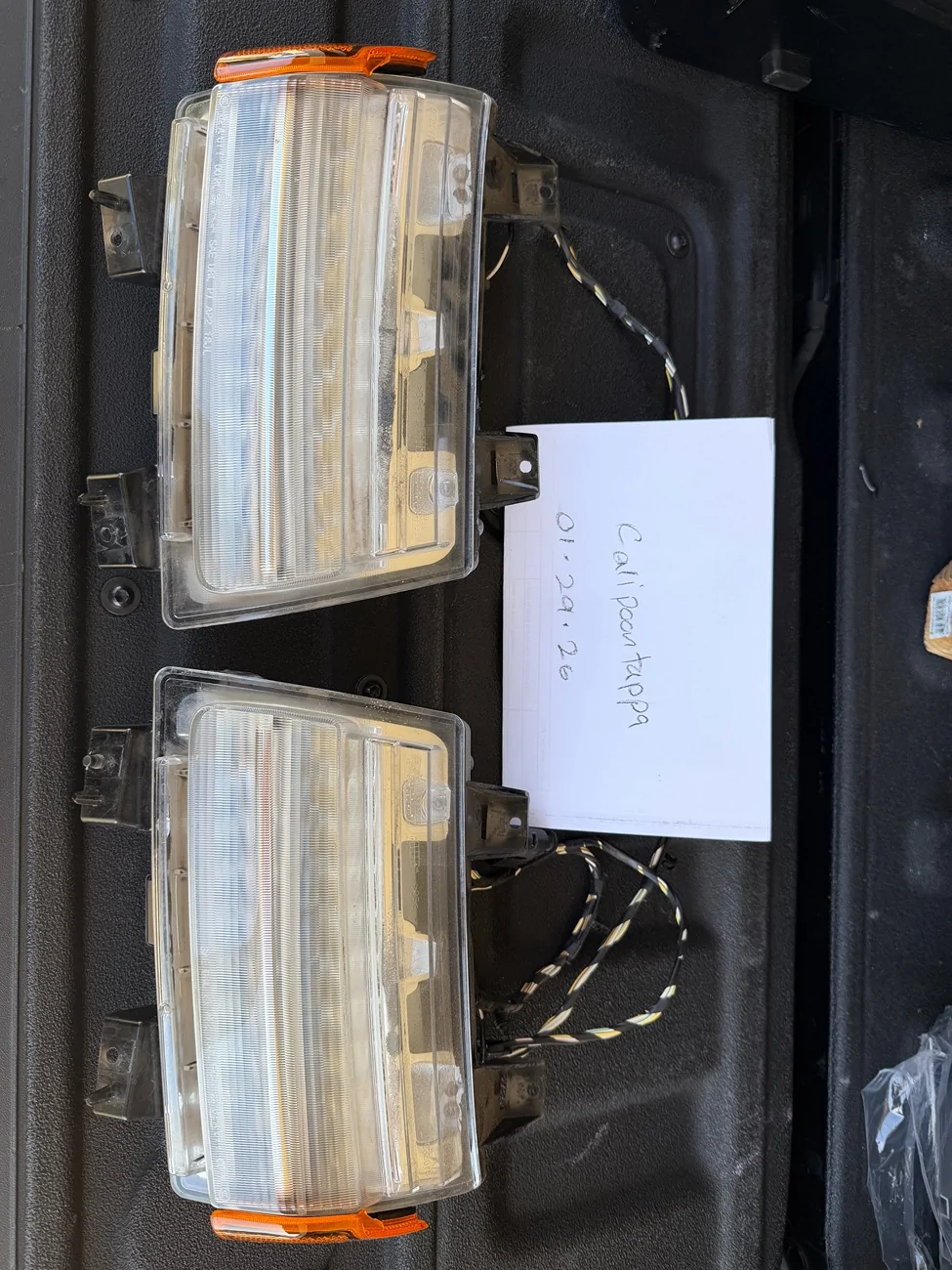 Jeep Gladiator Mopar OEM LED turn signals IMG_0498