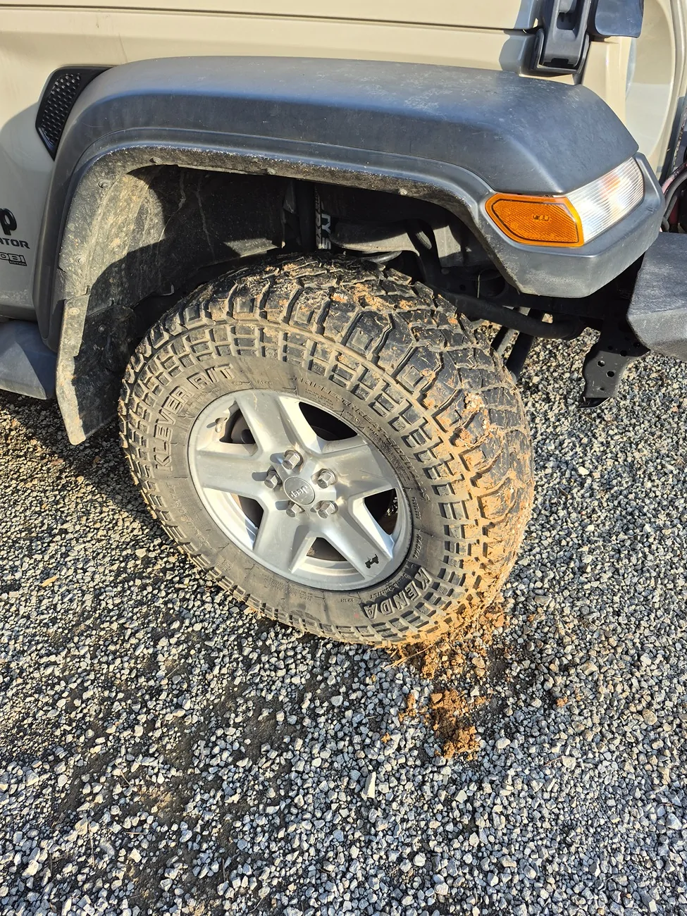 Jeep Gladiator 2 inch lift 20260129_160951