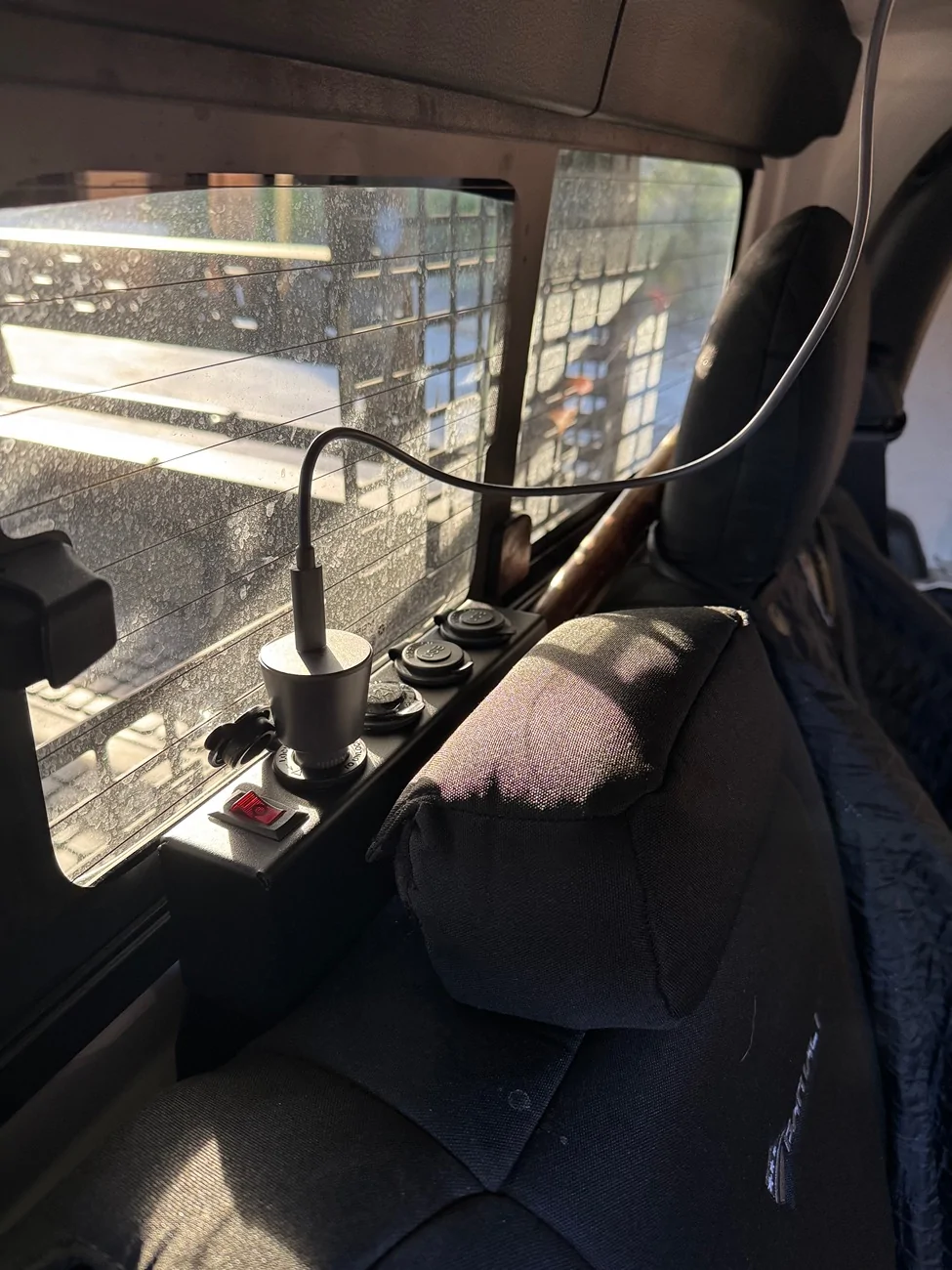 Jeep Gladiator Starlink Mini interior mount IMG_9526