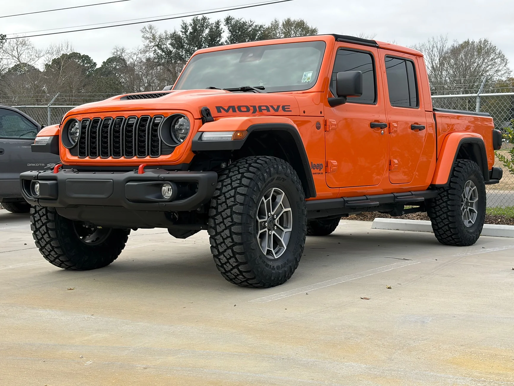 Jeep Gladiator 35" Toyo Open Country R/T Pro Tires 35s installed on stock wheels & factory suspension IMG_7239