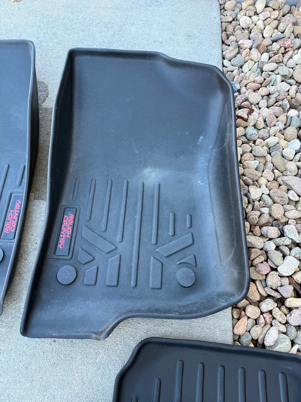Jeep Gladiator Rough Country Floor mats 50$ IMG_2615