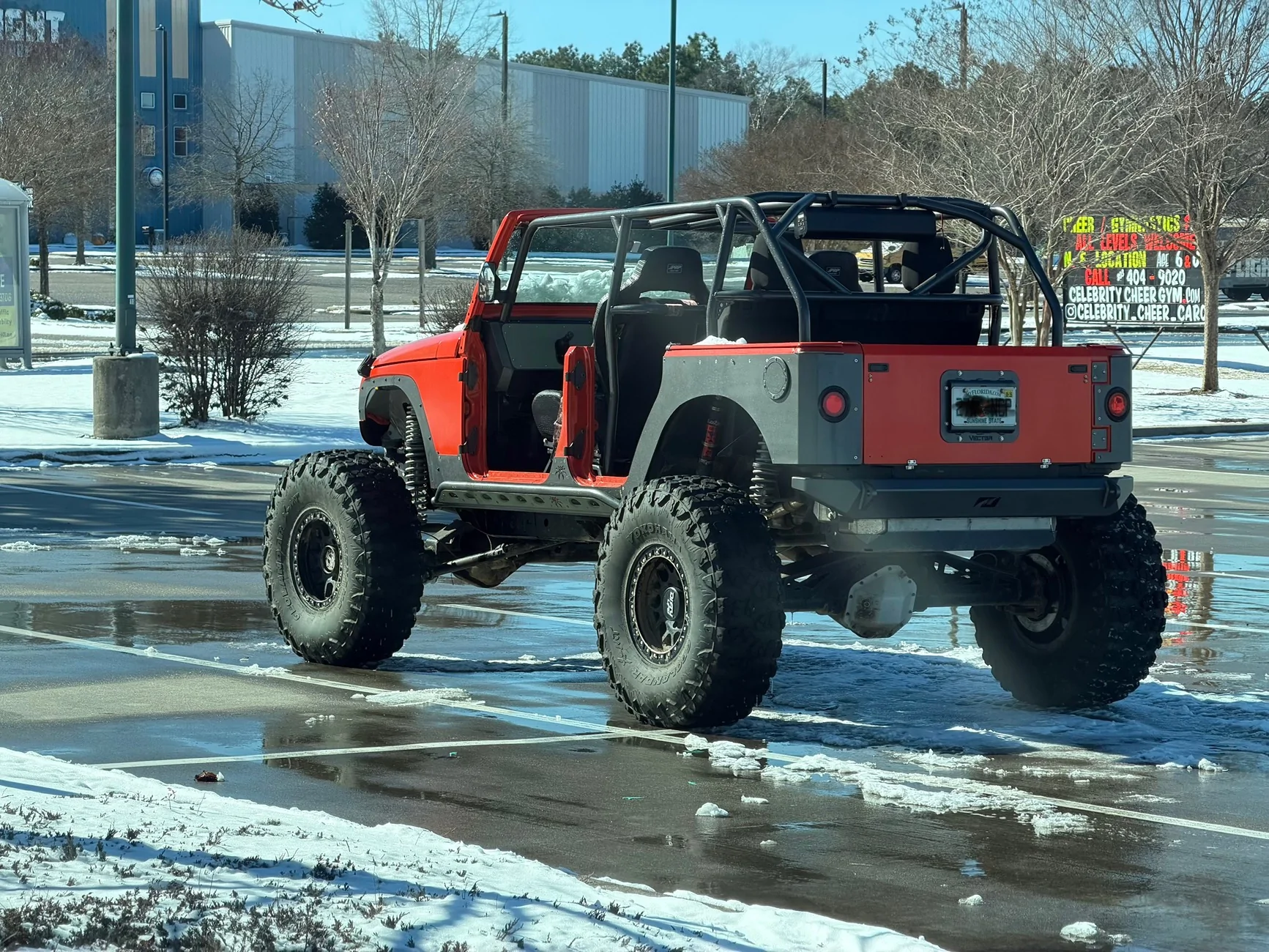 Jeep Gladiator Jeeps Parking Next To Jeeps IMG_3567