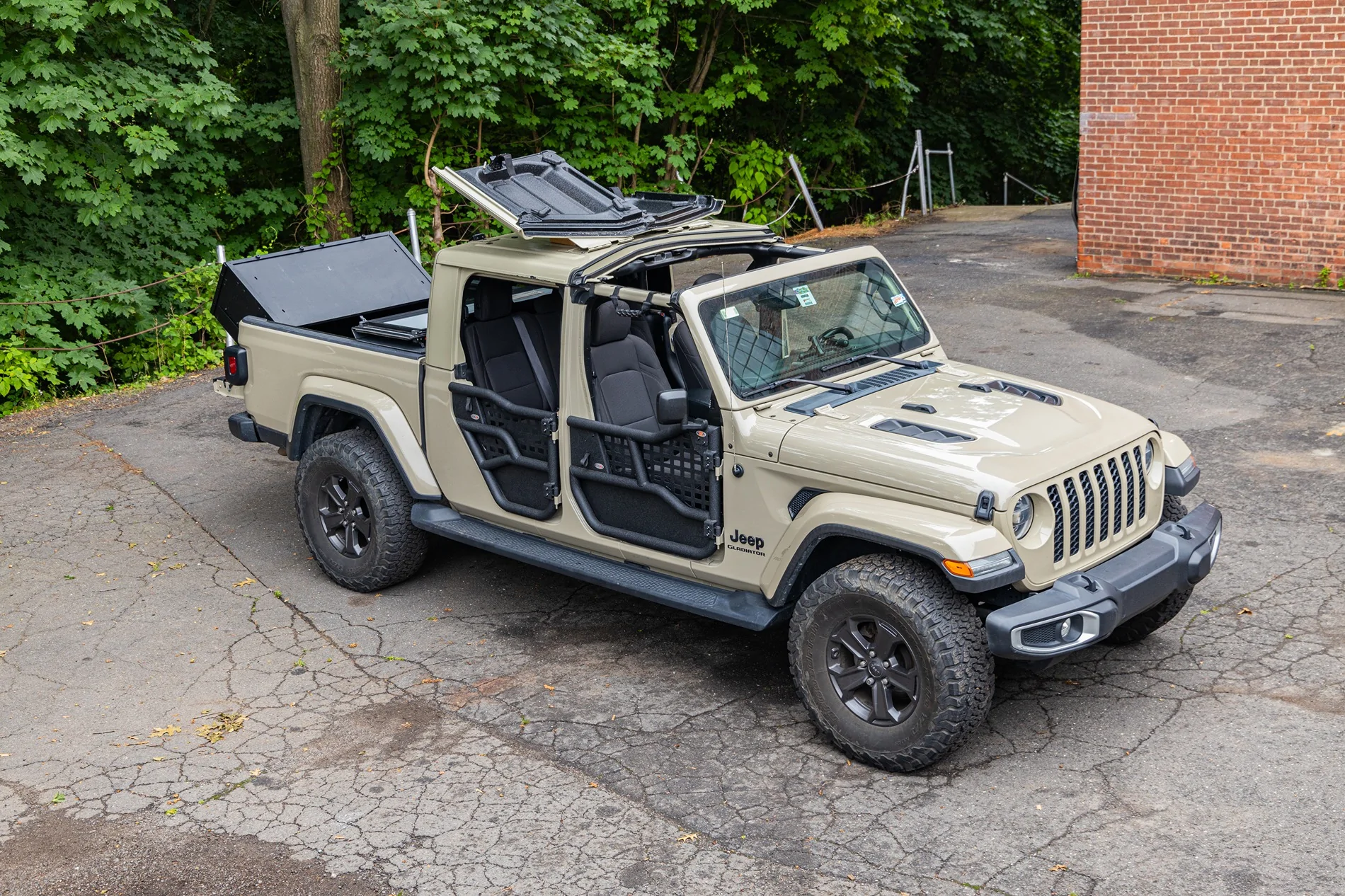 Jeep Gladiator New Product Giveaway: Free EZ4X4 EZ FlipTop by and Truck Buddiez. Comment to Enter 6V3A2752 2