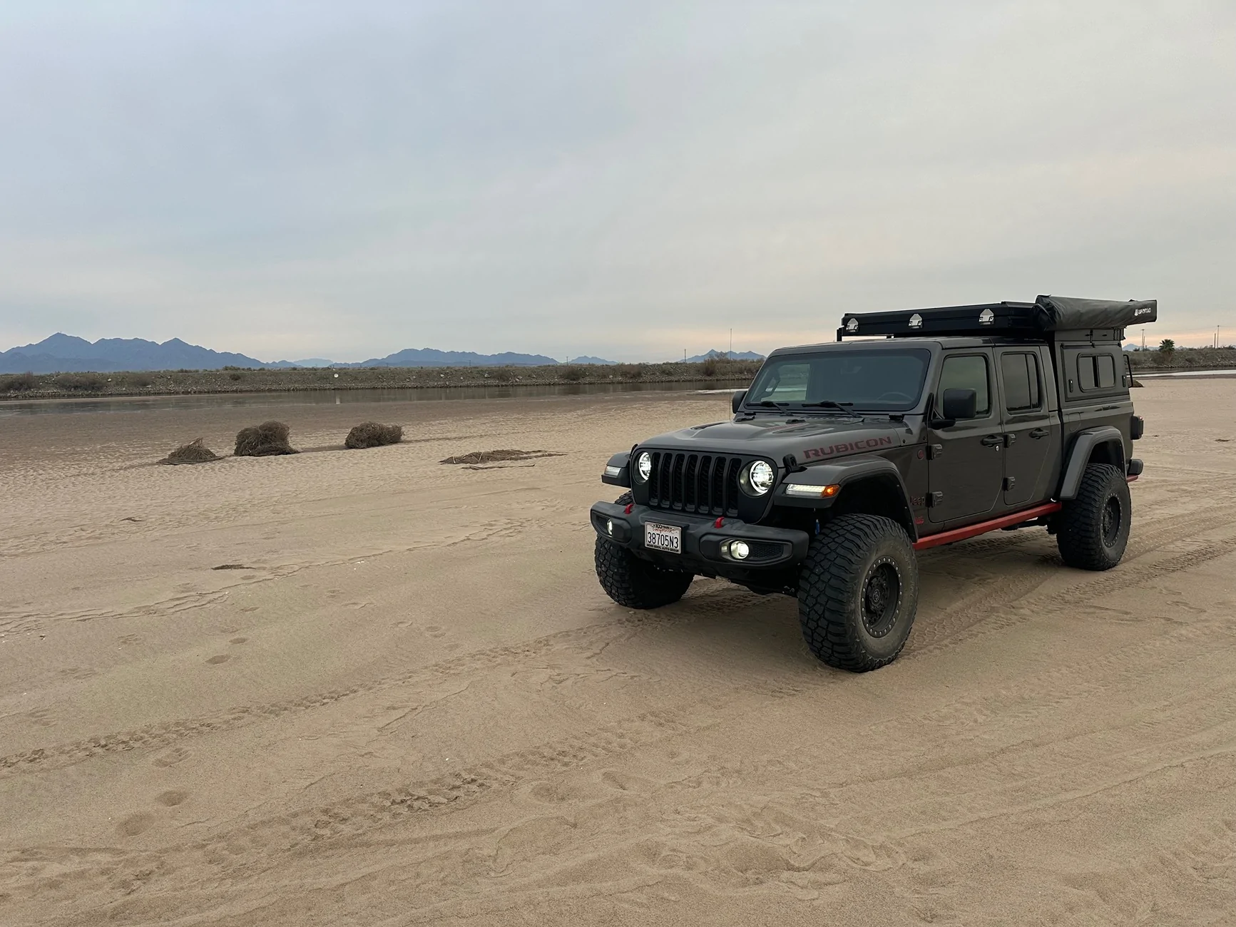 Jeep Gladiator Let’s see granite crystal jt’s with aftermarket wheels please IMG_5062