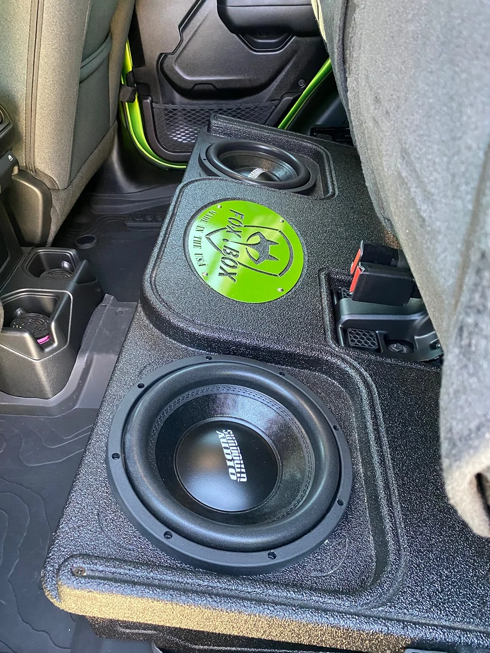 Jeep Gladiator Kicker speaker upgrade in the roll bar IMG_1483
