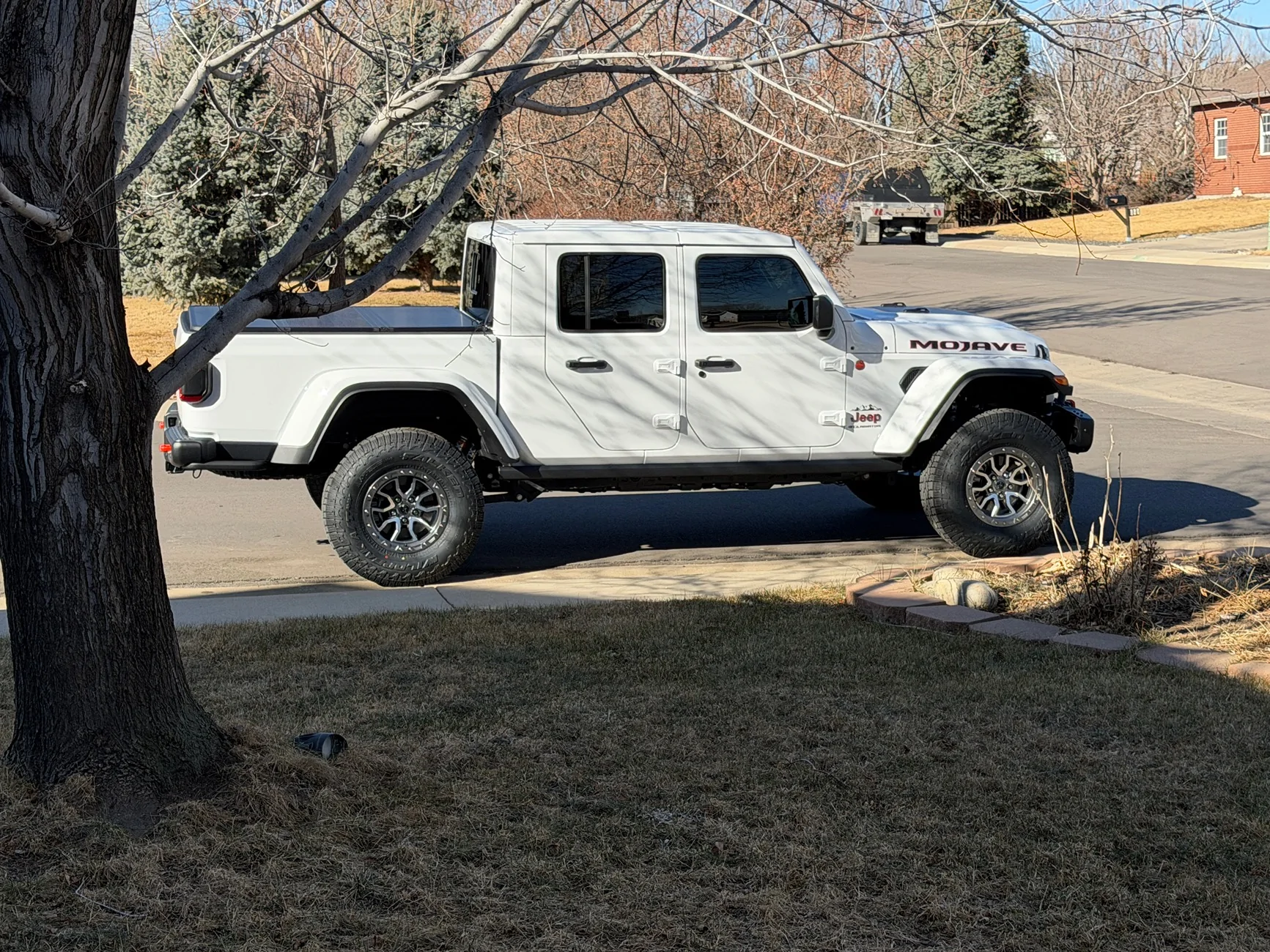 Jeep Gladiator Anyone running Quadratec Ascend wheels? IMG_3007