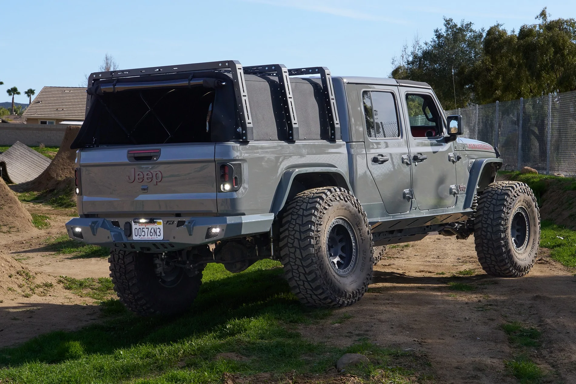 Jeep Gladiator Exo Truck Bed Rack DSC09647 (1)