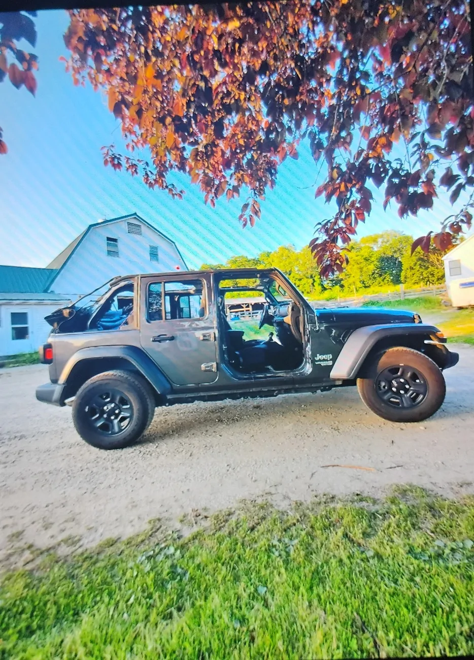 Jeep Gladiator new to the forum 1000016302