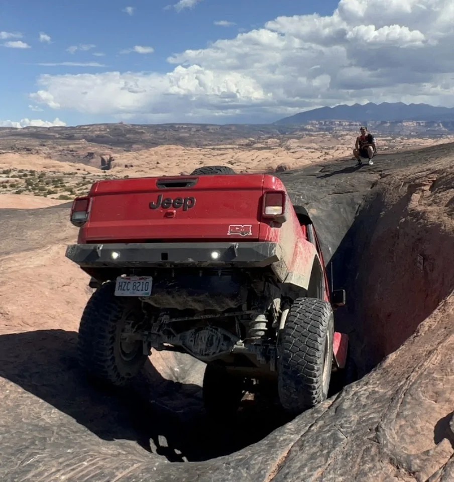 Jeep Gladiator 40s on narrow track axles? IMG_5888