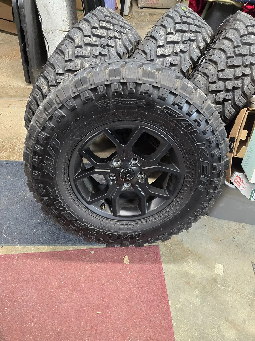 Jeep Gladiator Falken Wildpeak M/T'S tires6