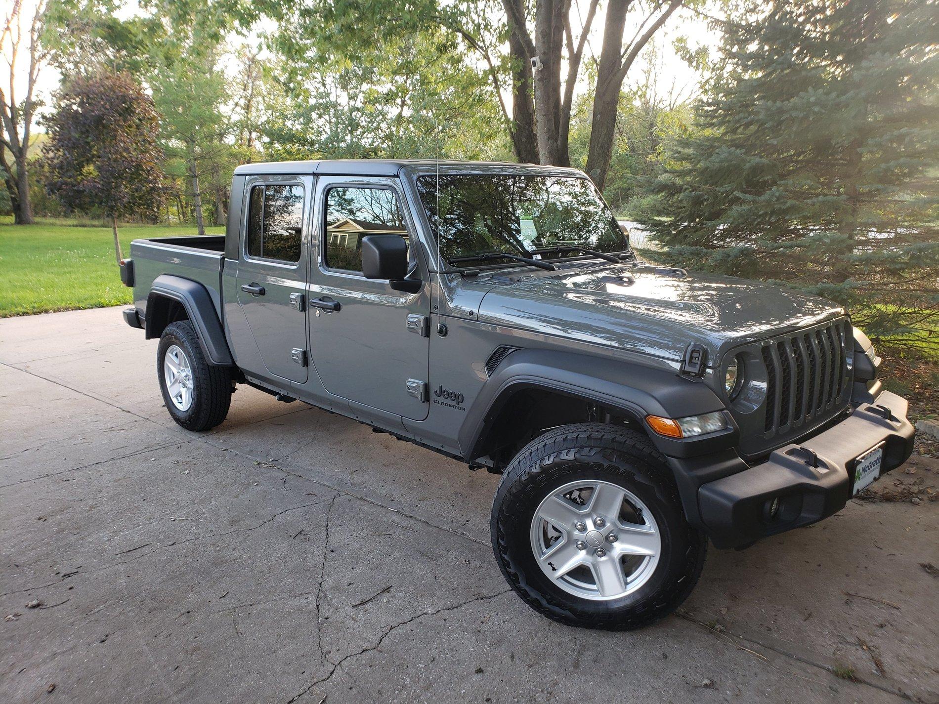 Jeep Gladiator Contractor Chewy 20191004_175040