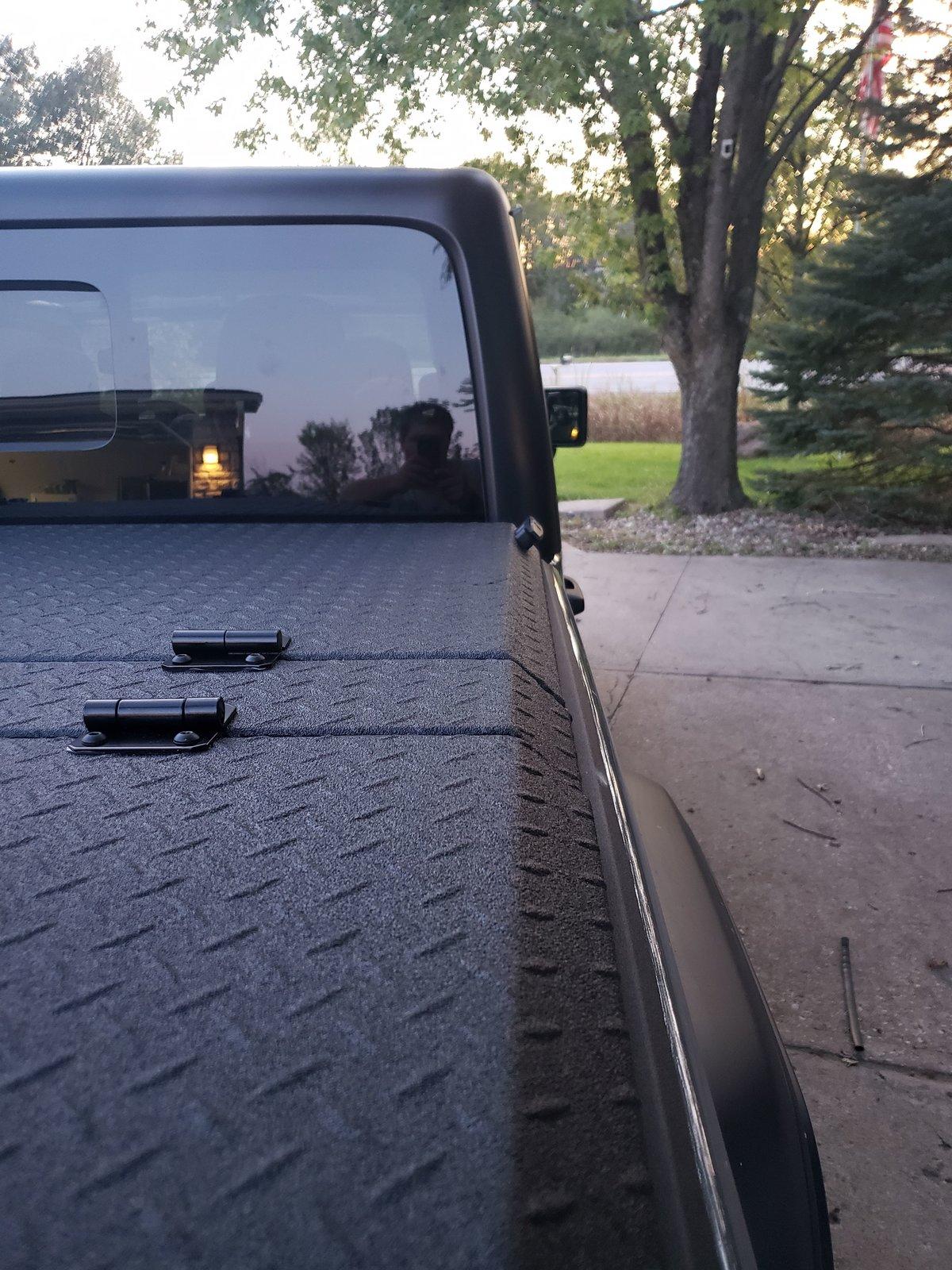 Jeep Gladiator Contractor Chewy 20191007_184148