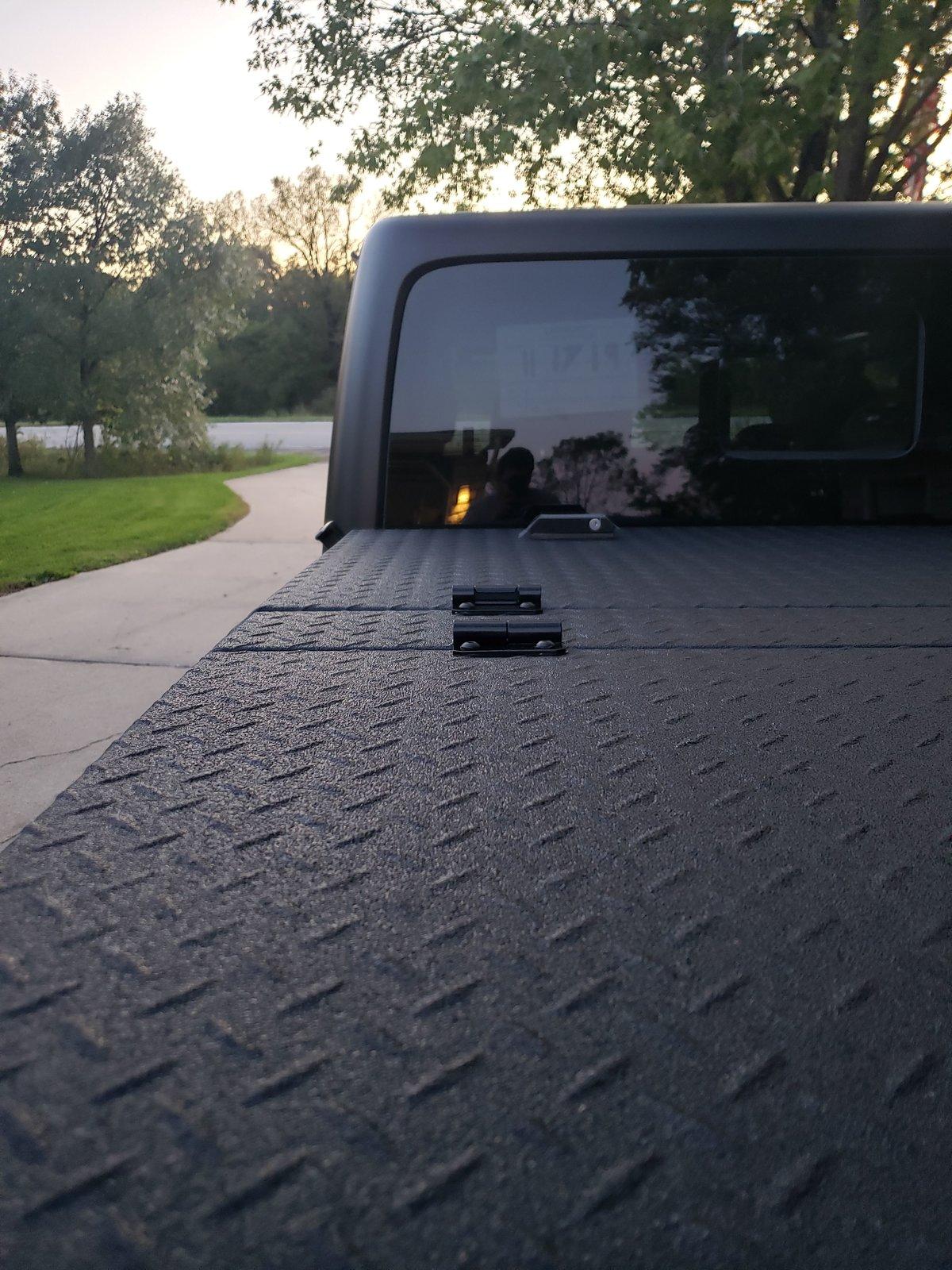 Jeep Gladiator Contractor Chewy 20191007_184217