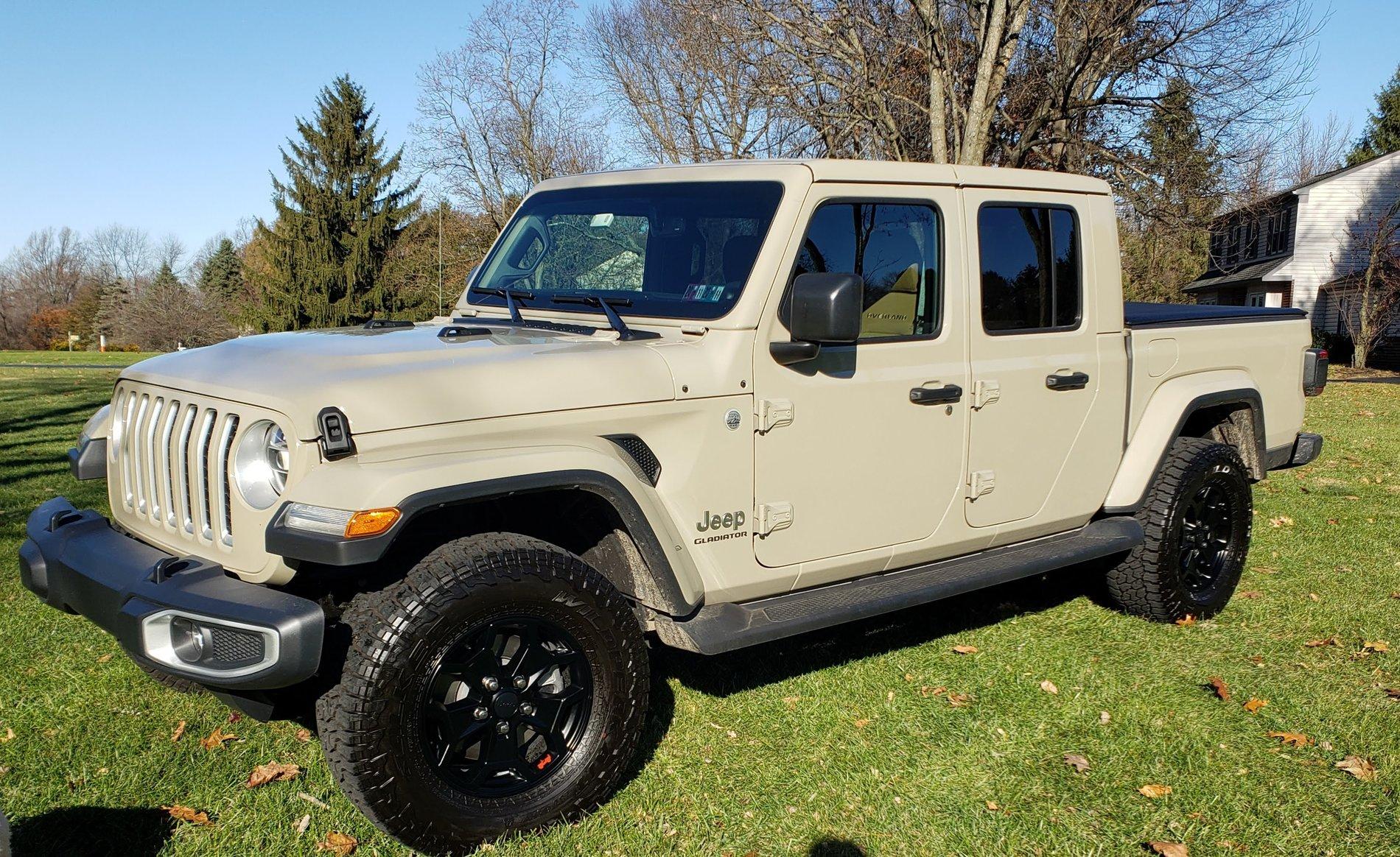 Jeep Gladiator Overland with LE Wheels and Tires 20191116_101229