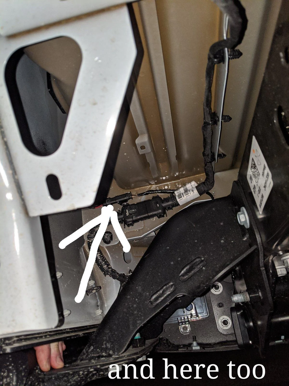 Jeep Gladiator Rock Lights tied to bed lights and reverse IMG_20191116_185731