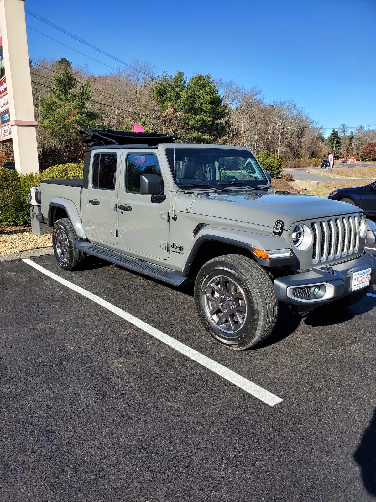 Jeep Gladiator STING GRAY Gladiator JT Club 20191116_114159