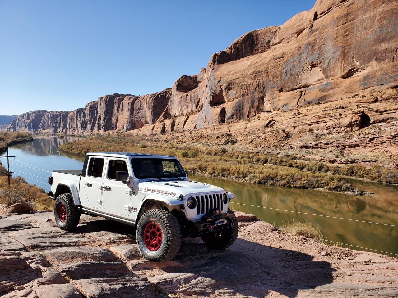 Jeep Gladiator Moab Rim in the Gladiator 20191116_115147-X2