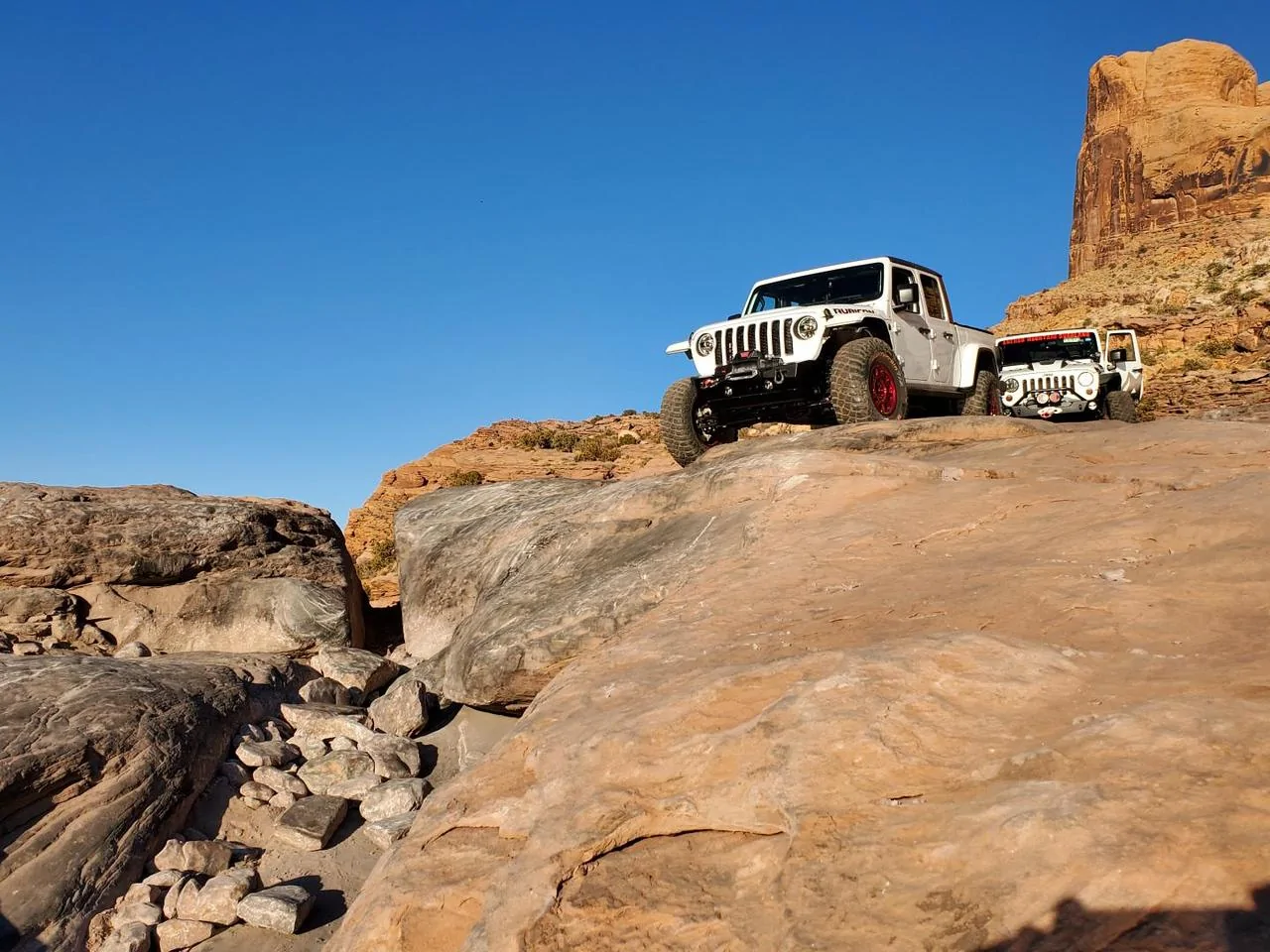 Jeep Gladiator Moab Rim in the Gladiator 20191116_154739-X2