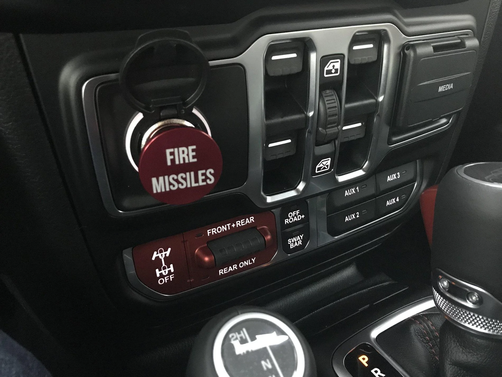 Jeep Gladiator The Millenium Falcon Build 867268DA-828F-474F-B840-910F03FF96FA
