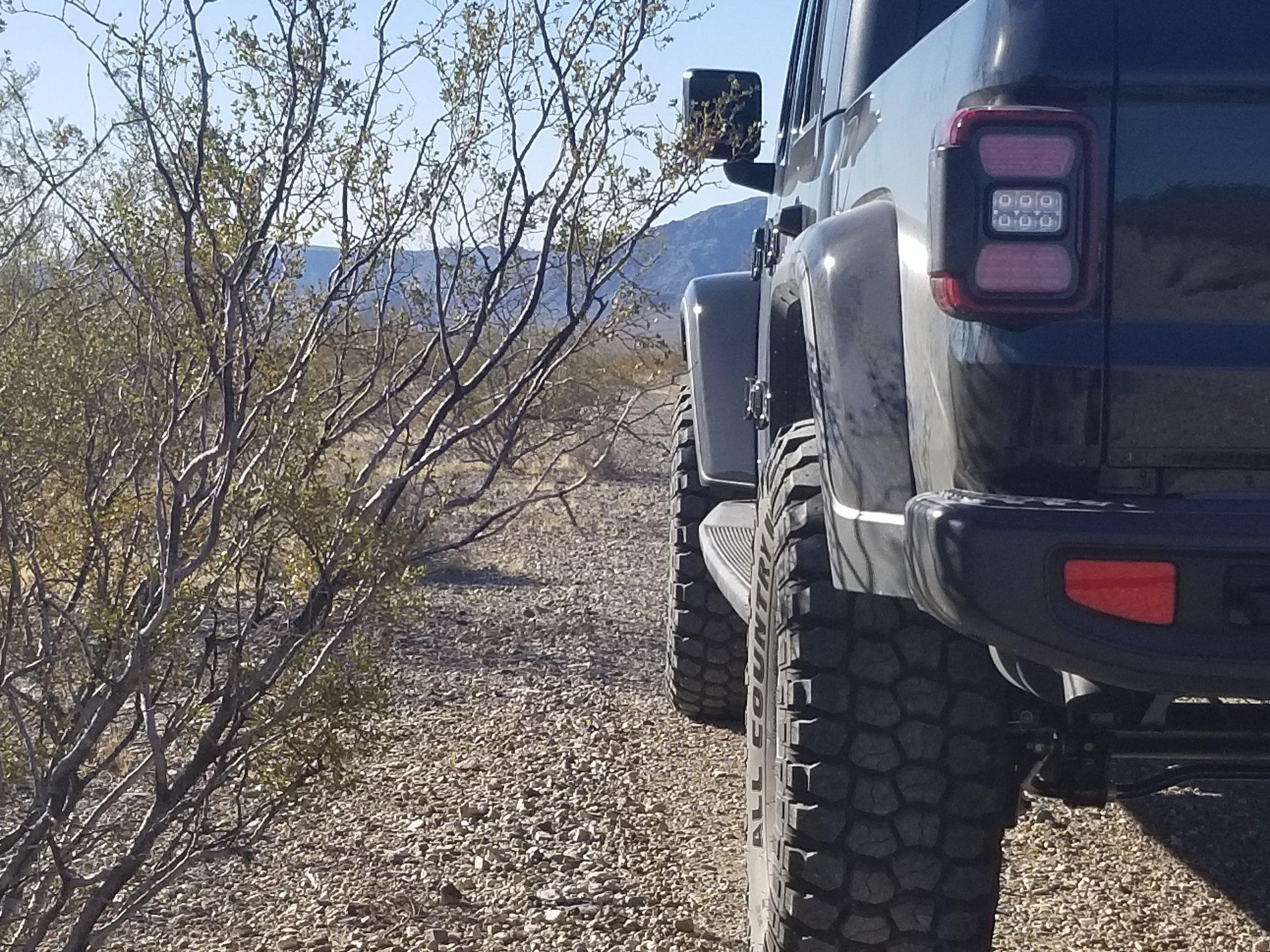 Jeep Gladiator Pictures of 33s and 35s 20191117_085349