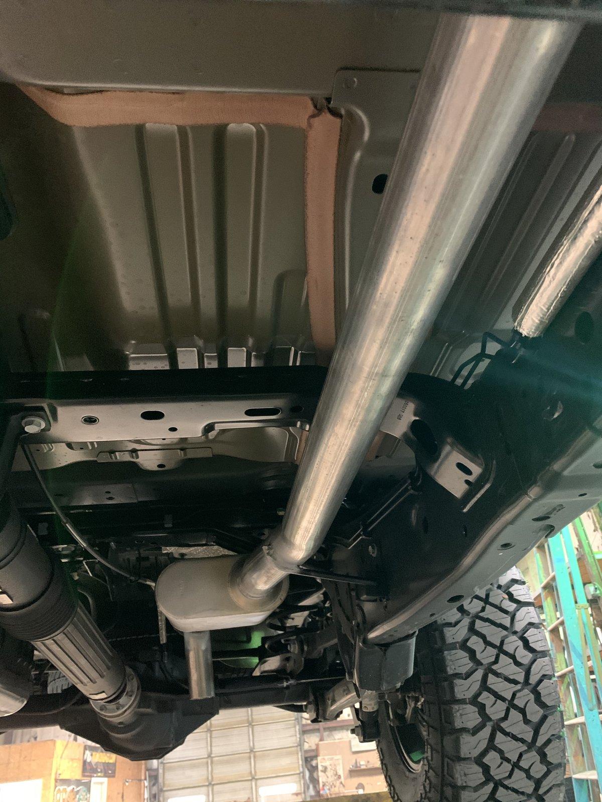 Jeep Gladiator Custom Exhaust Using The Thrush Welded Muffler C8A36A18-883E-4F47-B017-9C4F47F3615F