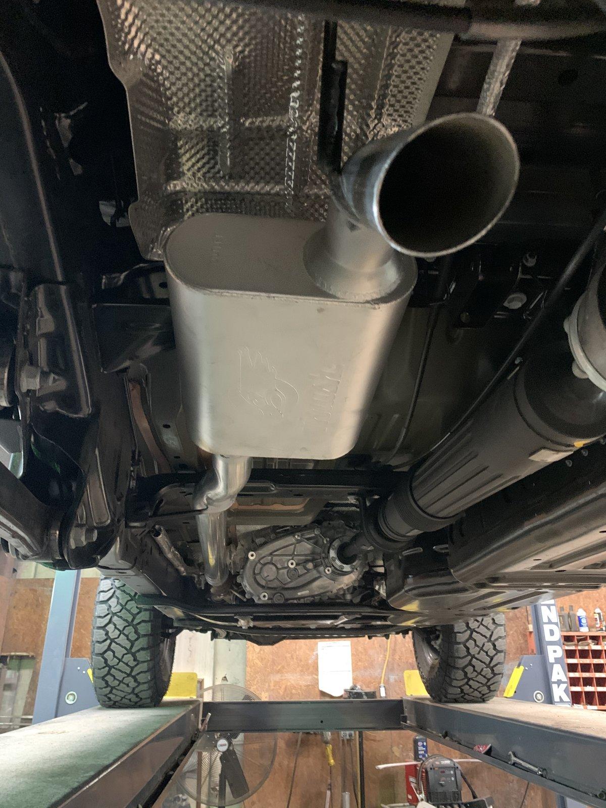 Jeep Gladiator Custom Exhaust Using The Thrush Welded Muffler C01AE446-784B-4EFB-9DF6-9AC6AC85F75D
