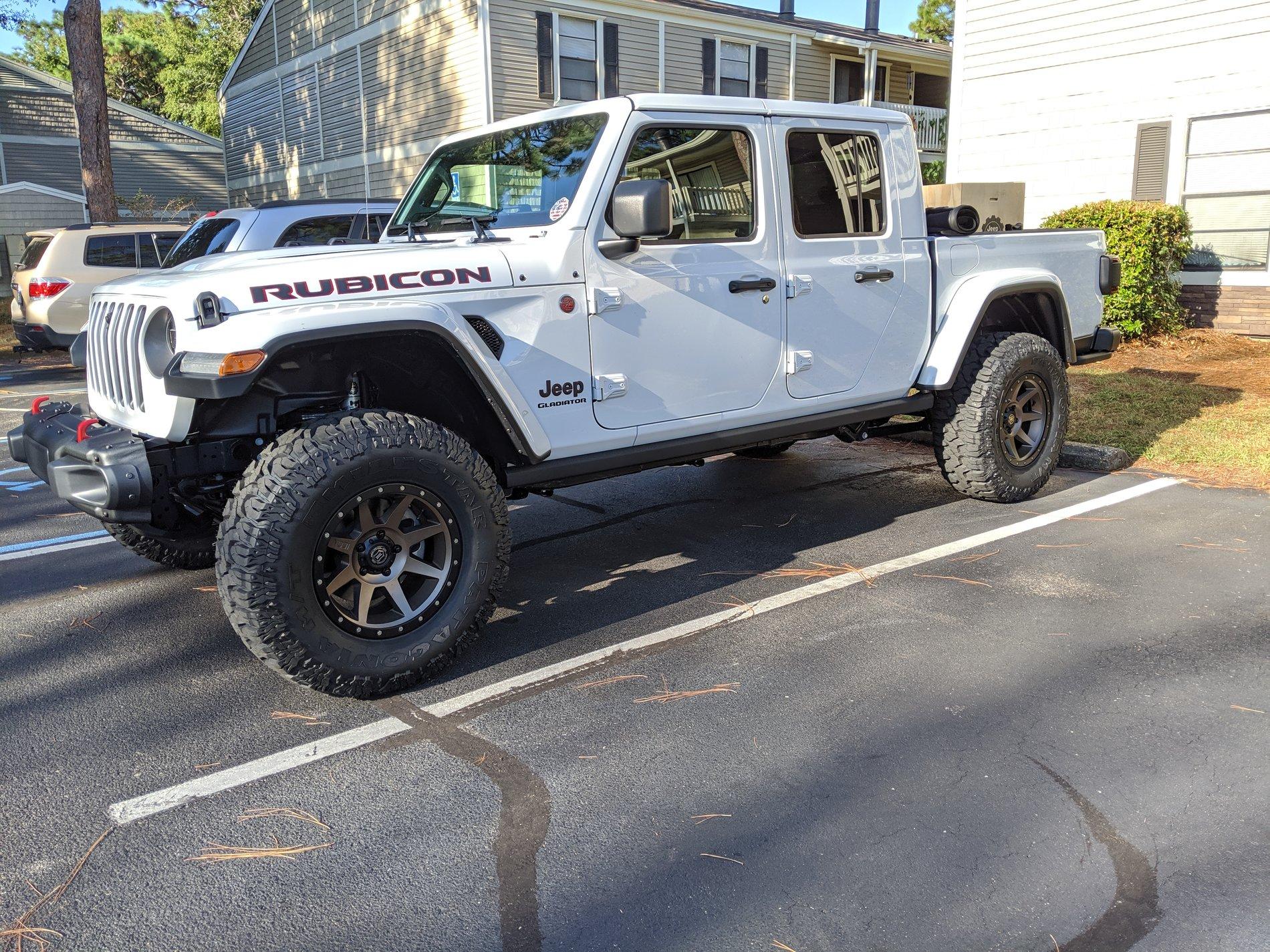 Jeep Gladiator Gladiators on Mopar 2" Lift Kit IMG_20191010_084737
