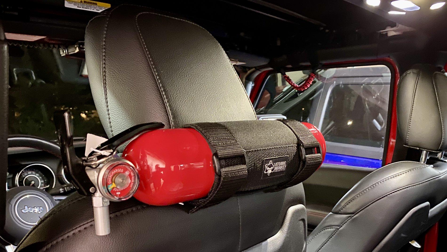 Jeep Gladiator Mounted my Fire Extinguisher! IMG_1998