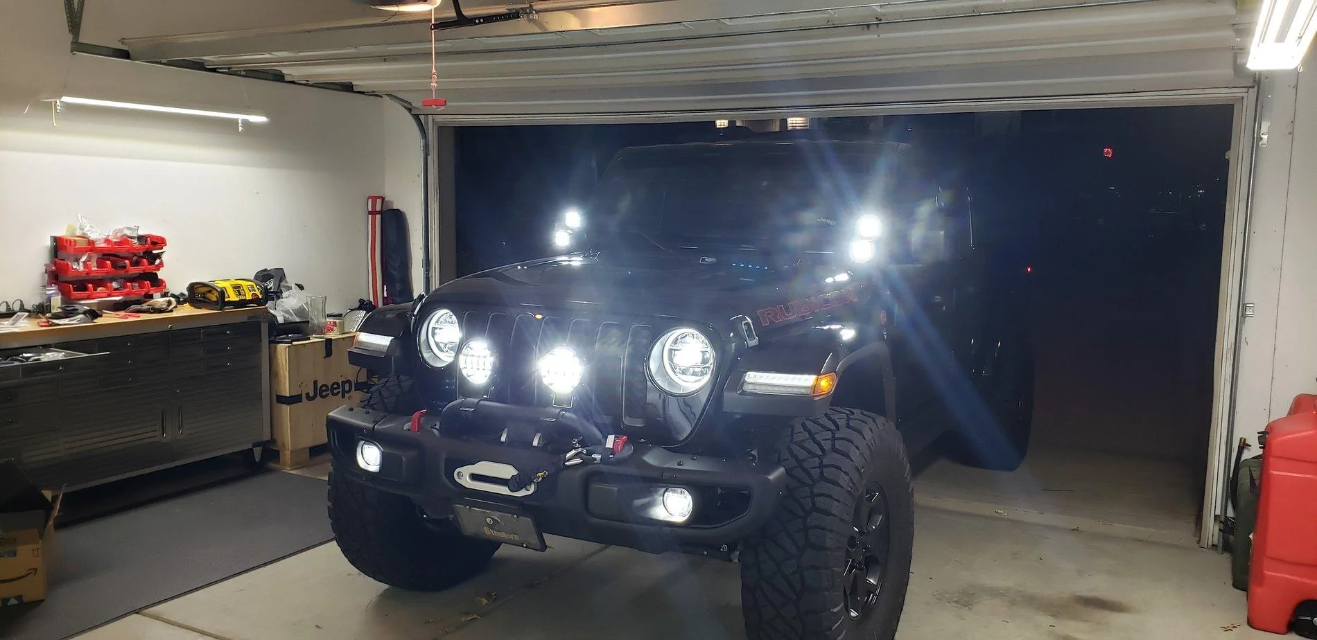 Jeep Gladiator Gladiator Launch Edition build 20191120_201912