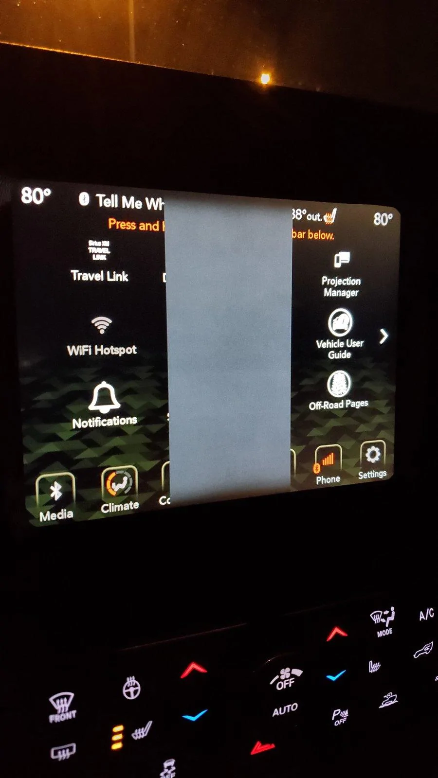 Jeep Gladiator 1/3 of Unconnect screen dead 20191121_060325