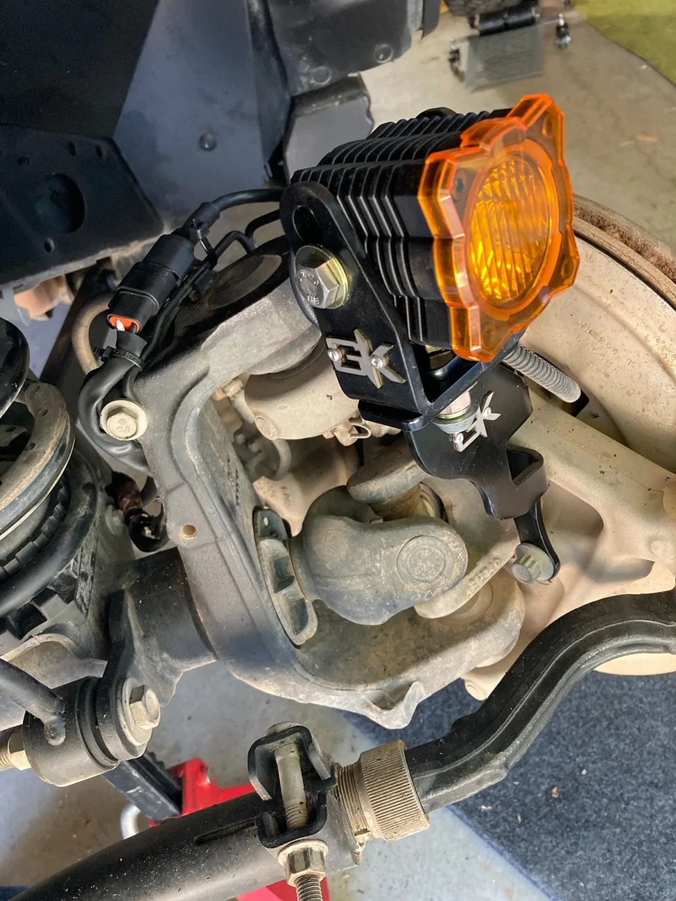 Jeep Gladiator Easy JT mods 10-25-2025 Two of two Gate keeper brackets and KC lights