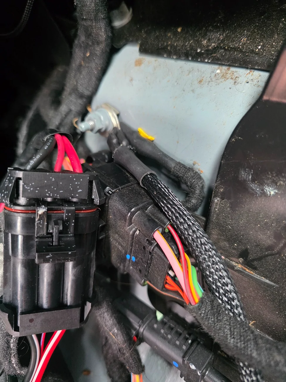 Jeep Gladiator ARB Brushless Twin Wiring Harness simplification and DIY Underseat mount. 1771020271446-r7