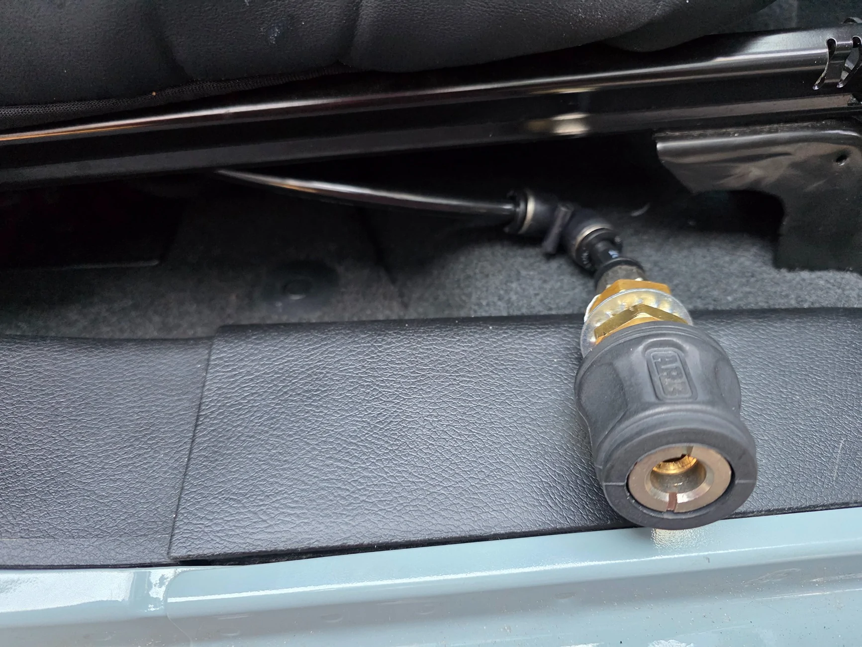 Jeep Gladiator ARB Brushless Twin Wiring Harness simplification and DIY Underseat mount. 1771020586863-xg