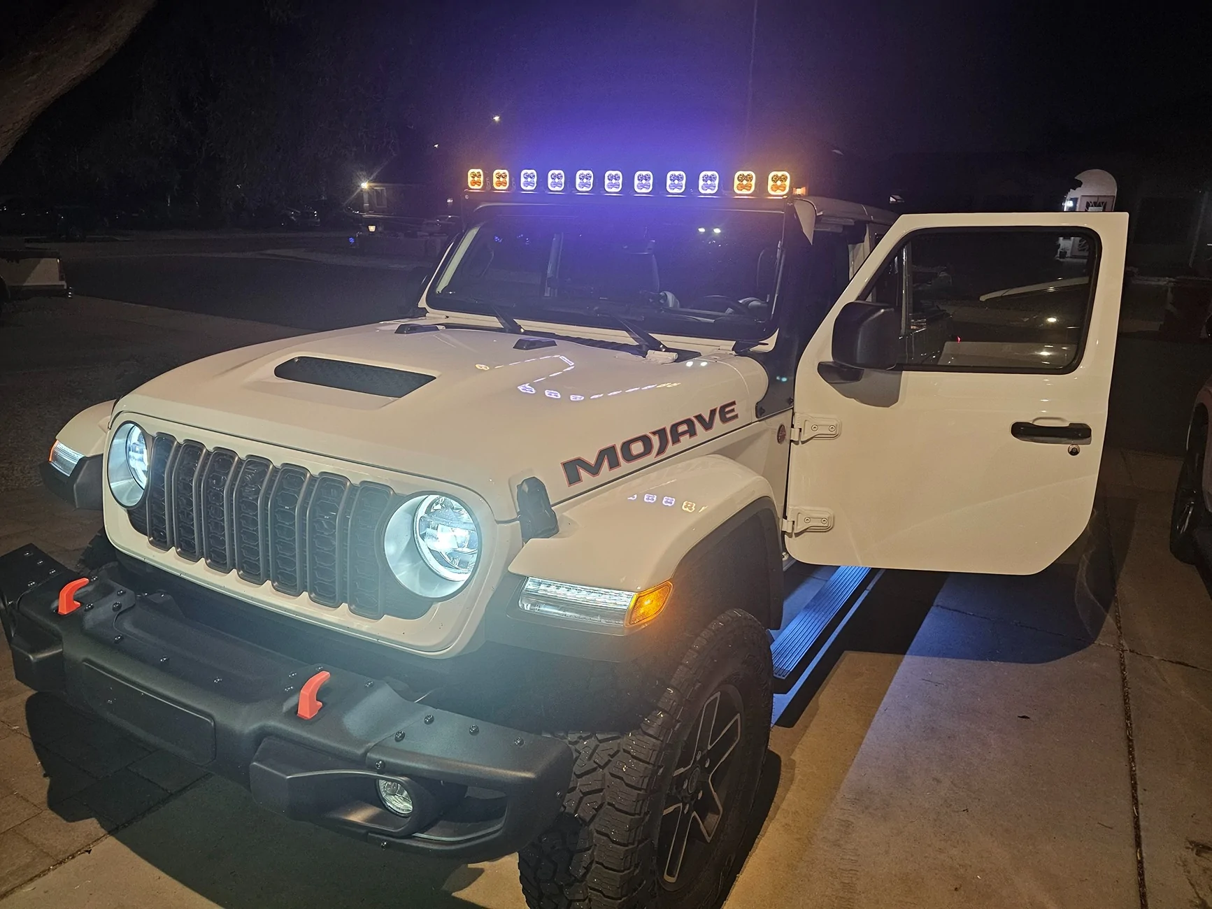 Jeep Gladiator Mojave - Overhead mounting solution for Multi-Pod lights 20260210_214120