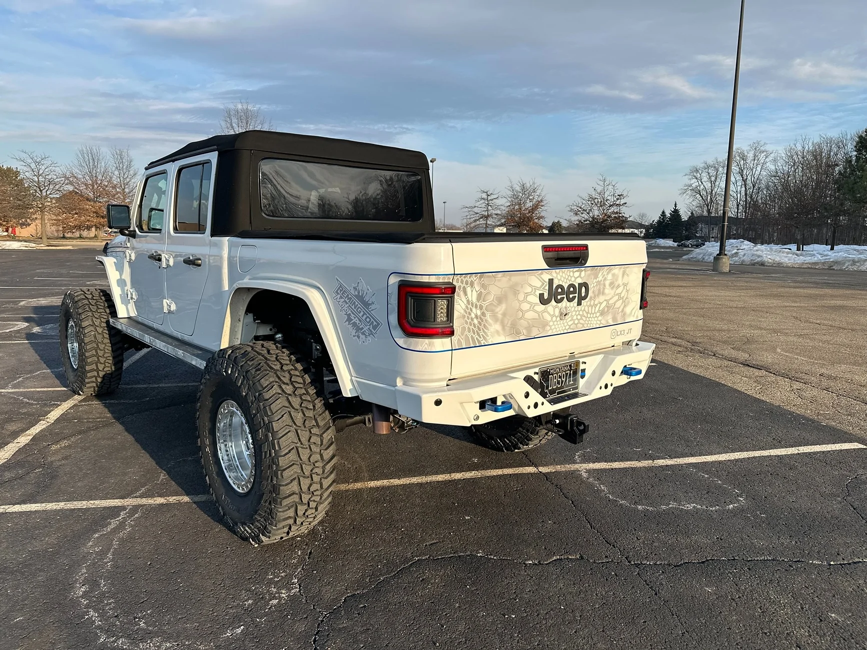 Jeep Gladiator Looking for mounting Amber Chase Dust Light Ideas IMG_6813