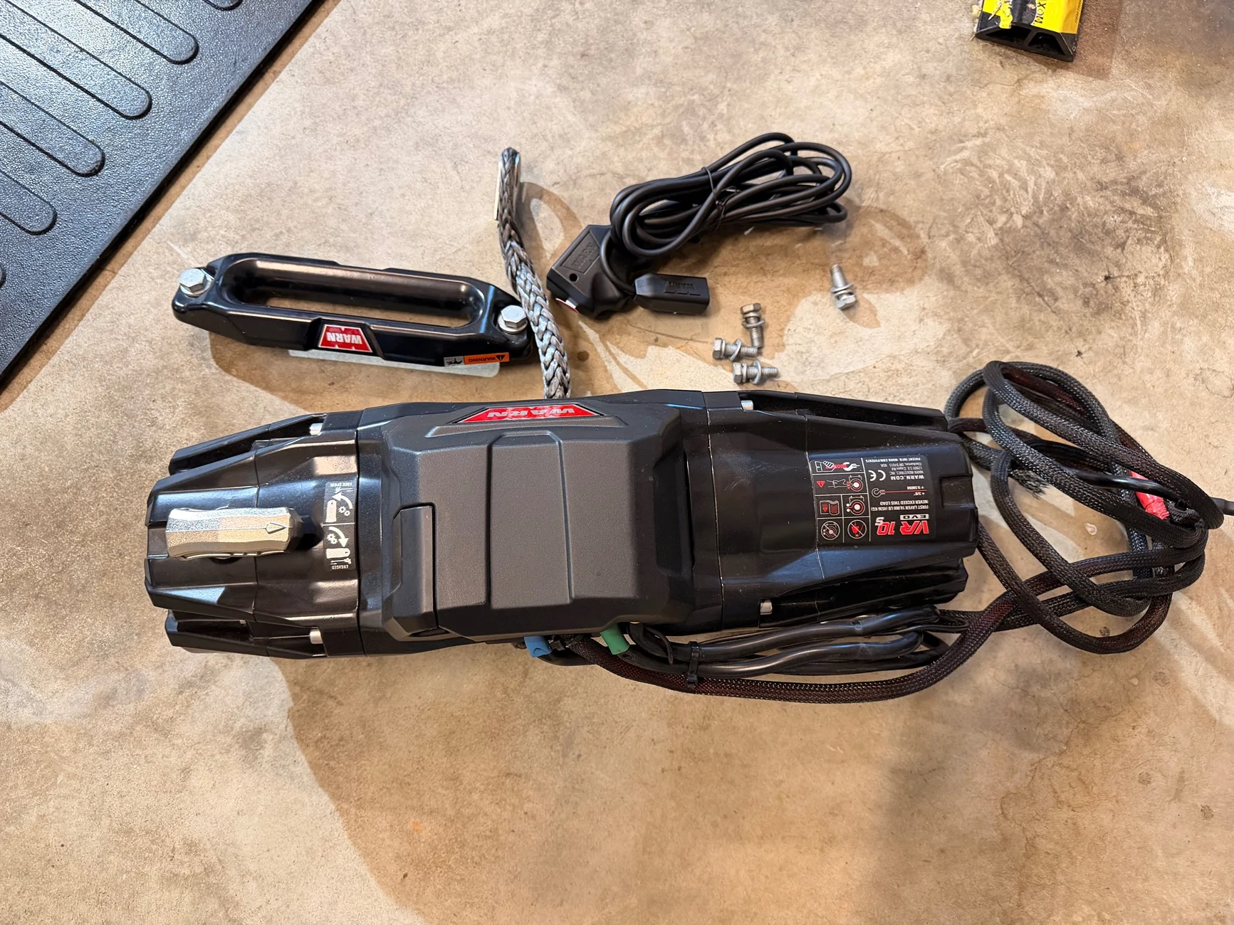 Jeep Gladiator FS - Warn EVO 10-S Winch with Synthetic Rope - 103253 IMG_3520
