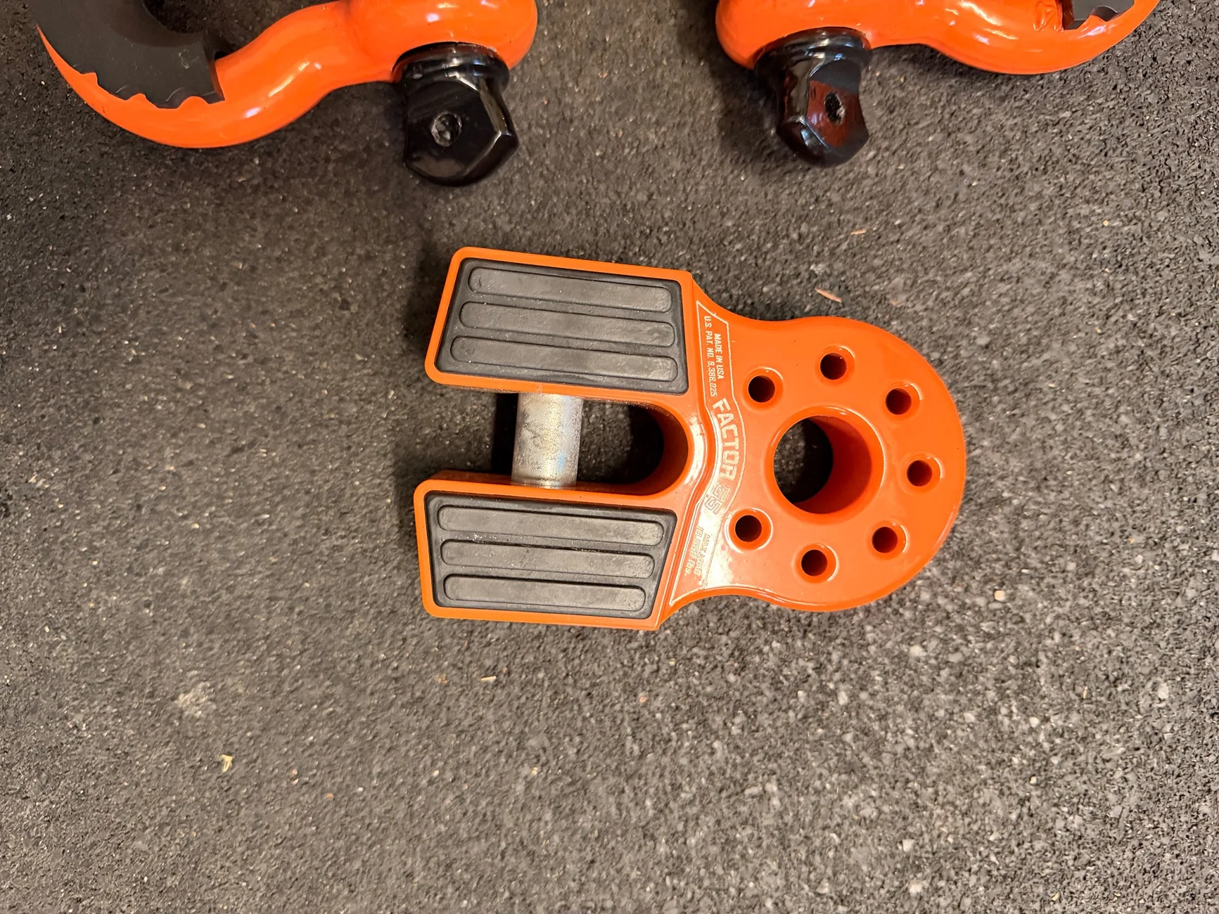 Jeep Gladiator FS- Factor 55 Flat Link Shackle (like new) + two D-Rings (Orange) IMG_3510