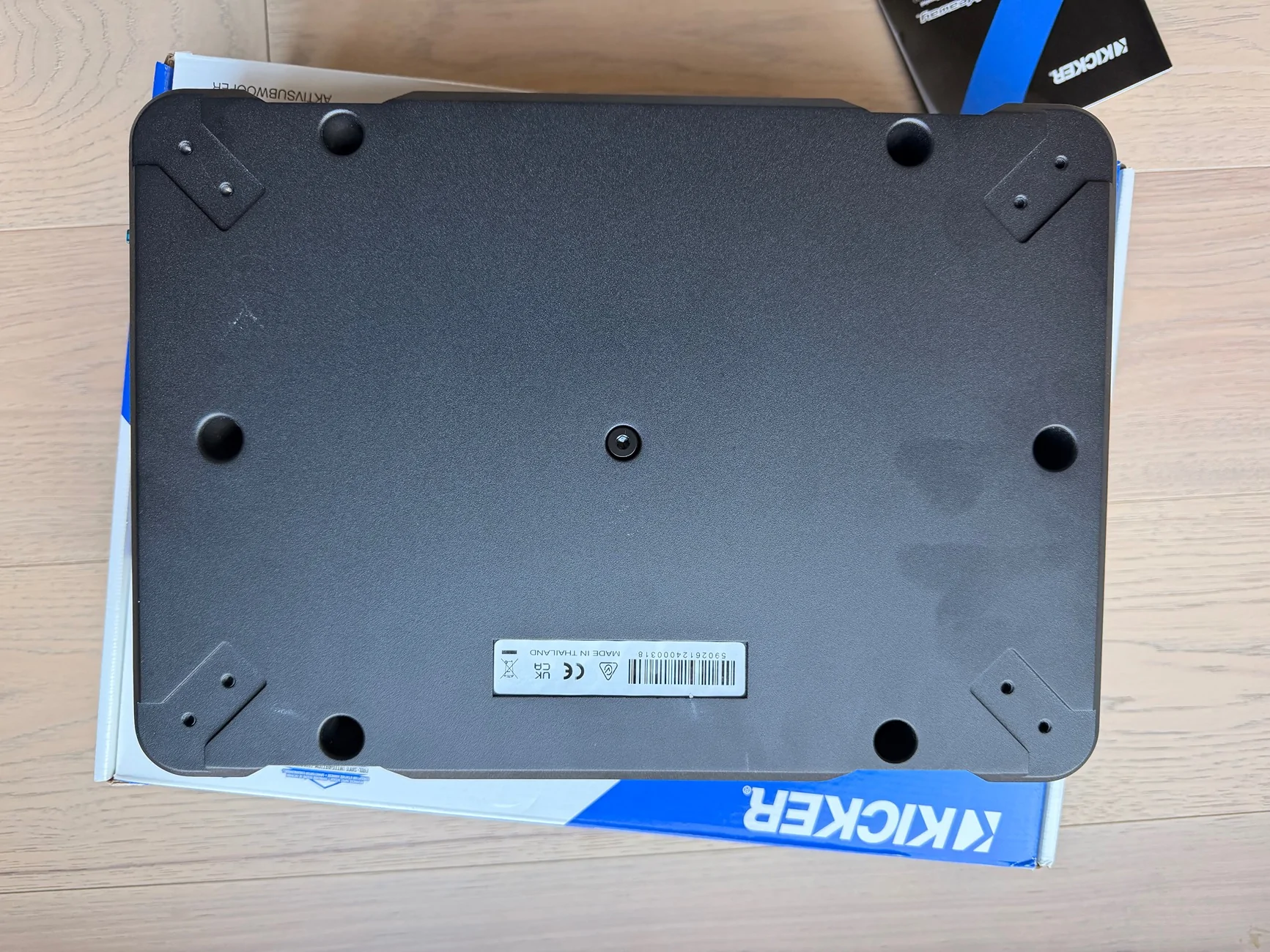Jeep Gladiator FS - Kicker Hideaway 10" Compact Powered Subwoofer *51HS10 IMG_3544