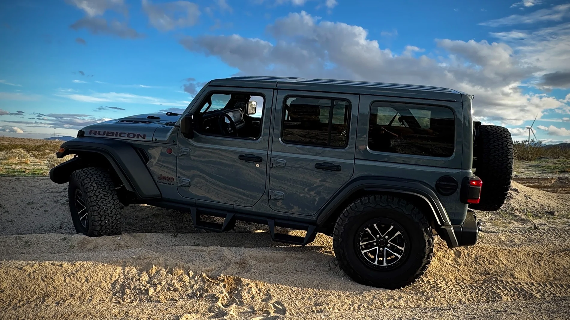 Jeep Gladiator NXTGEN Cross Terrain Steps (Rock Rail Steps) installed IMG_0880
