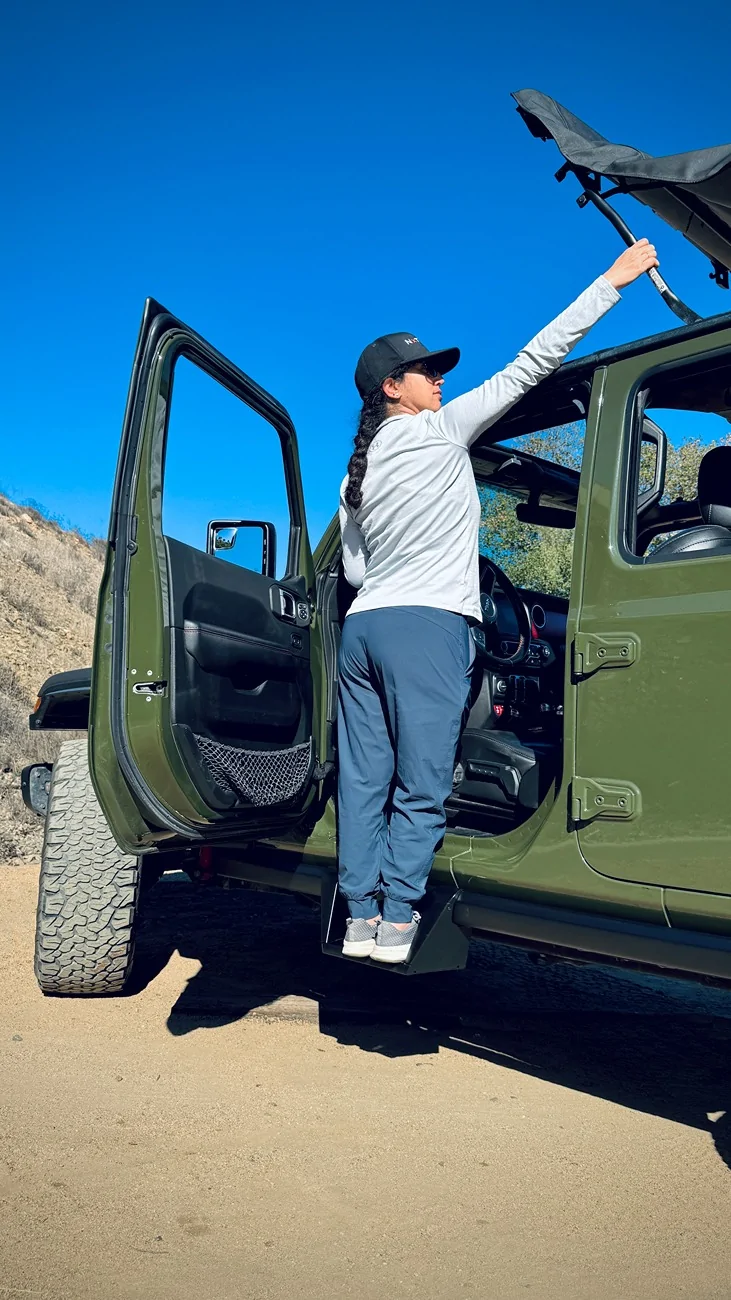 Jeep Gladiator NXTGEN Cross Terrain Steps (Rock Rail Steps) installed IMG_5571